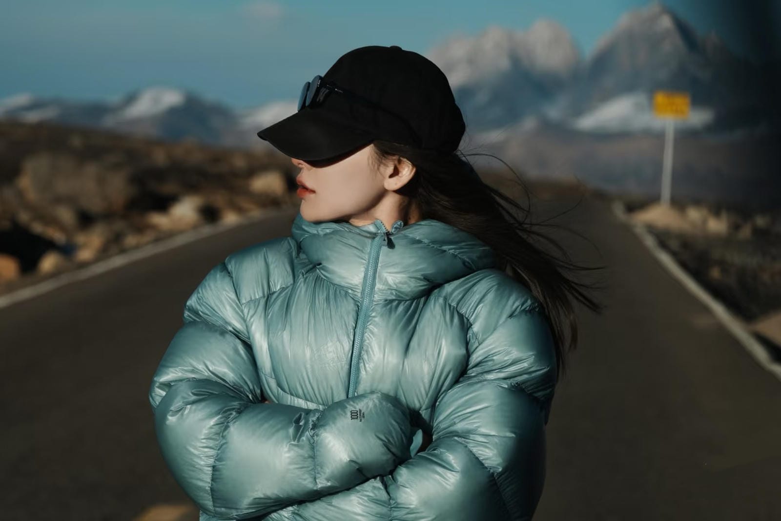 Hooded Duck Down Jacket Unisex Outdoor Warm  Water-proof Woman Man with Pocket