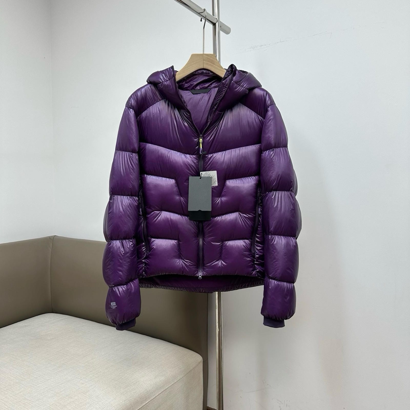 Hooded Duck Down Jacket Unisex Outdoor Warm  Water-proof Woman Man with Pocket
