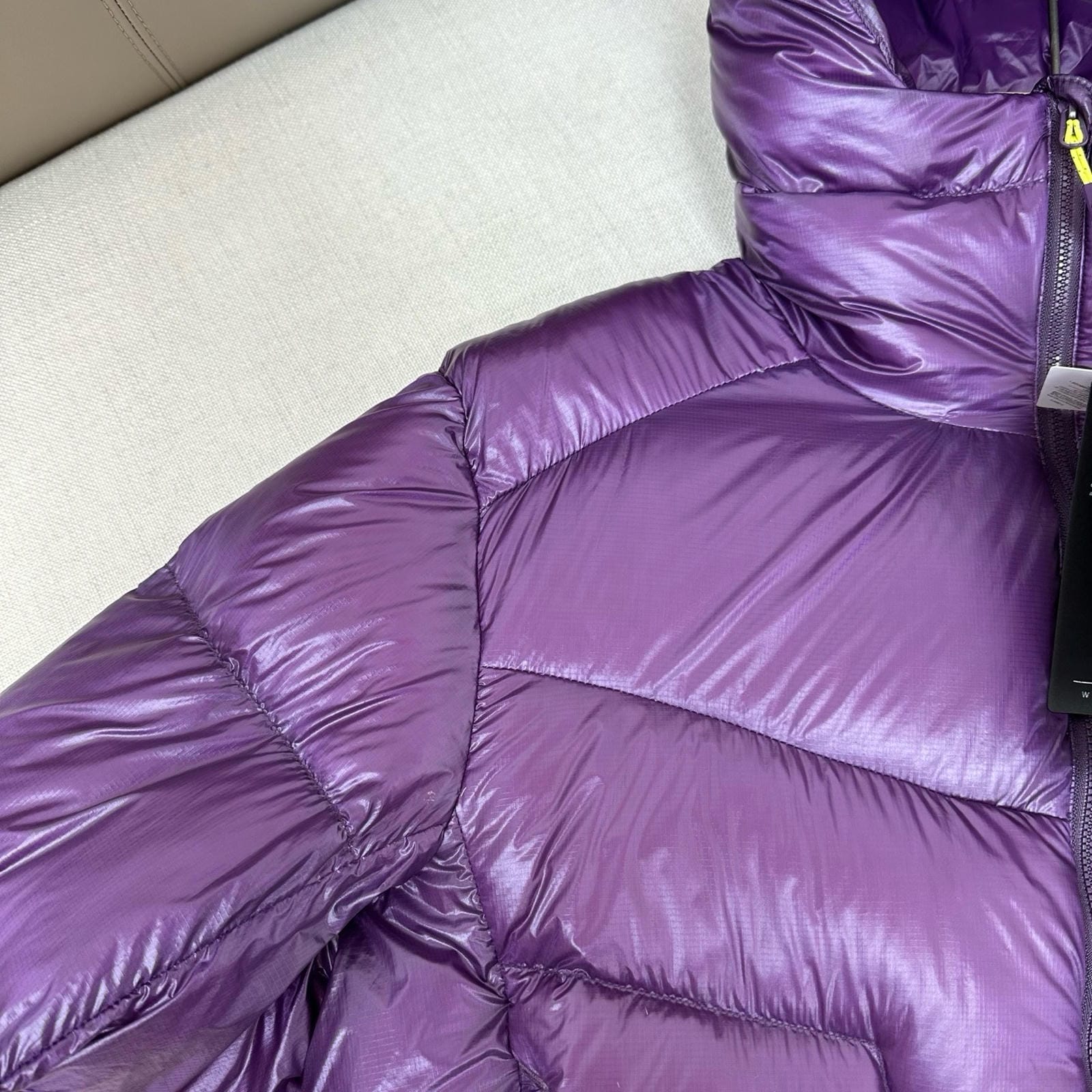 Hooded Duck Down Jacket Unisex Outdoor Warm  Water-proof Woman Man with Pocket