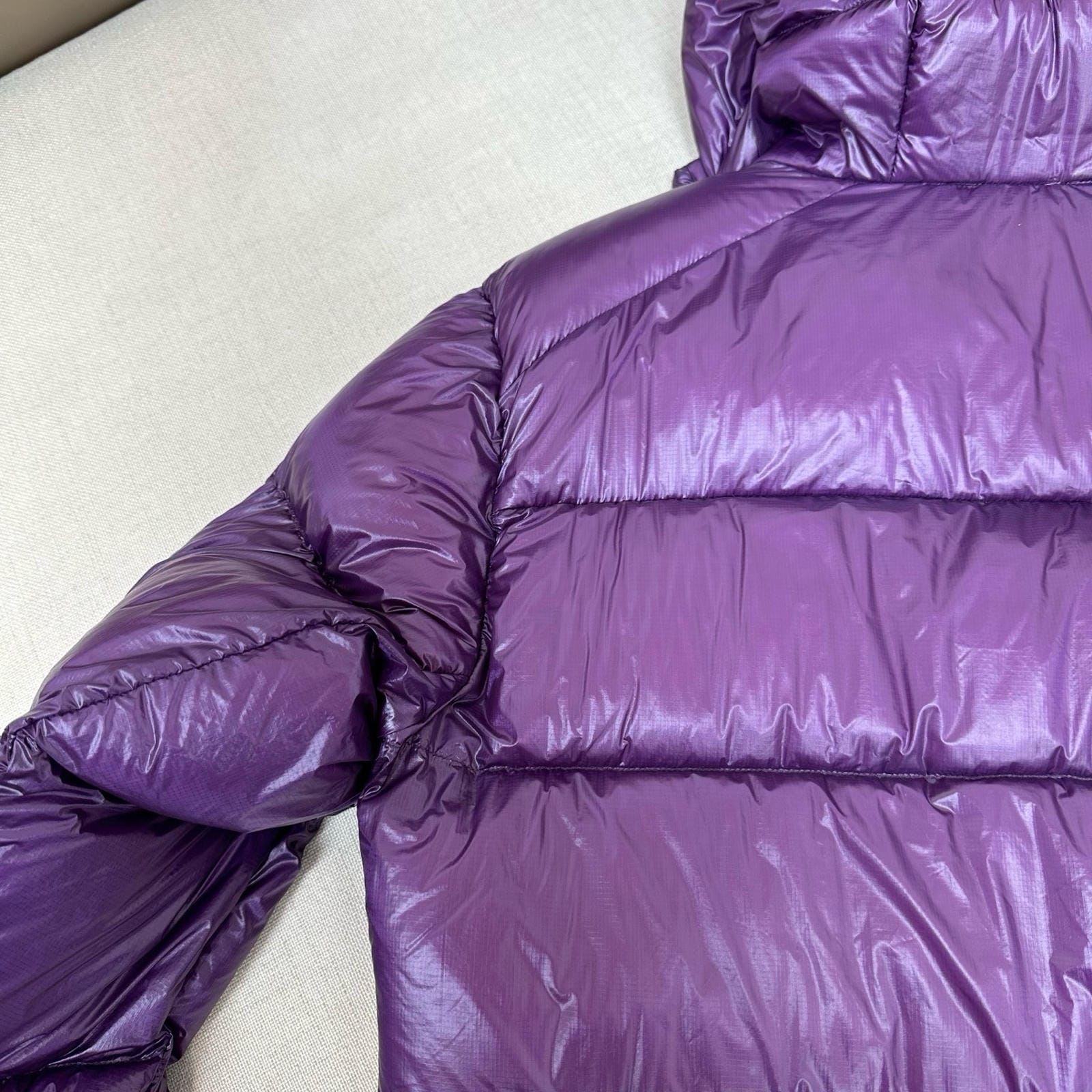 Hooded Duck Down Jacket Unisex Outdoor Warm  Water-proof Woman Man with Pocket