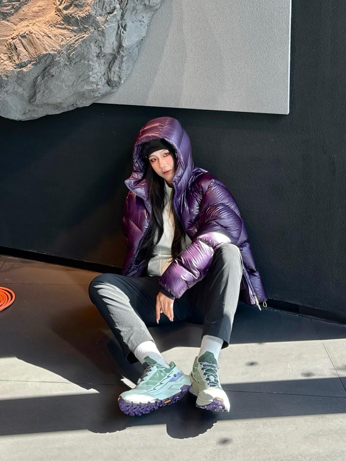 Hooded Duck Down Jacket Unisex Outdoor Warm  Water-proof Woman Man with Pocket