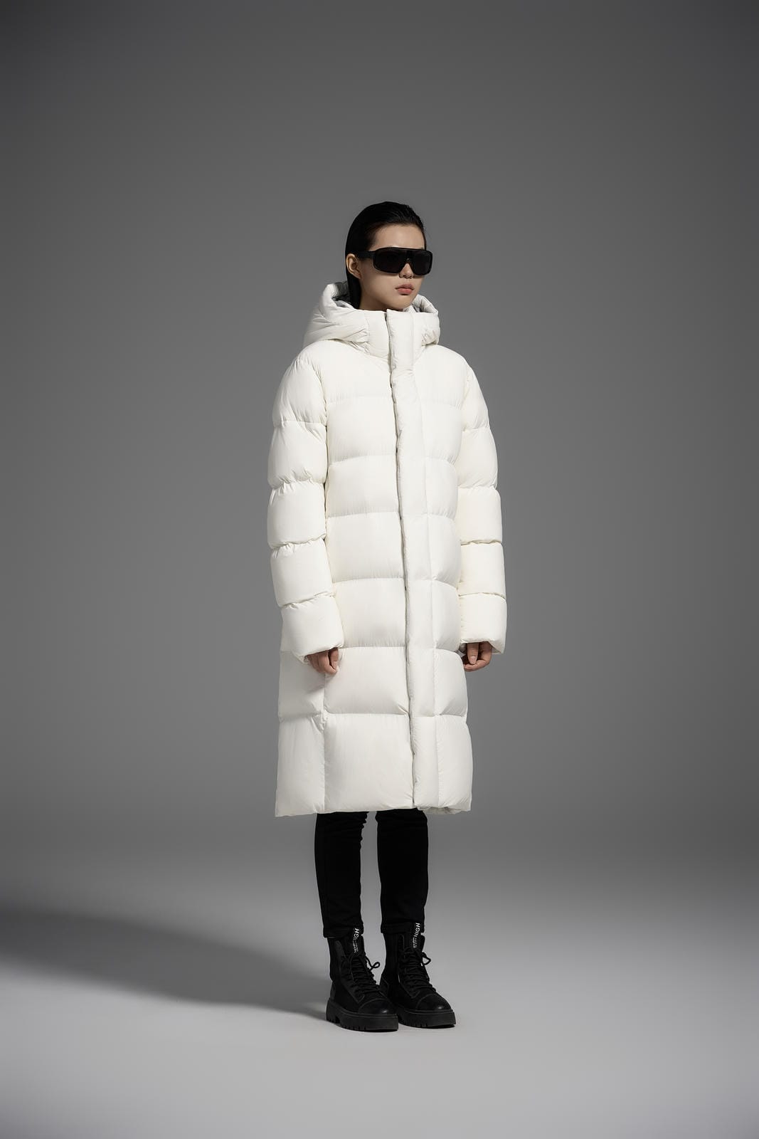 Long Duck Down Jacket With 7  horizontal baffles Hooded Warm Puffy Unisex Women Black White Grey Easy Clean 850FP model2360
