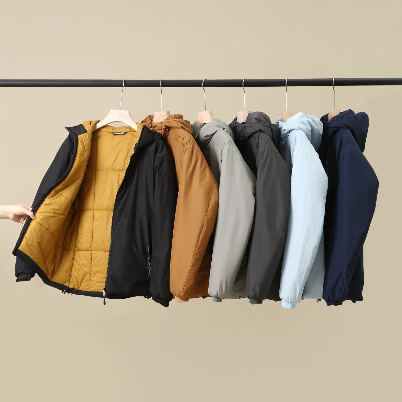 Winter Men's Lightweight Cotton Jacket Water-Resistant Hooded Design Windproof Warm Cotton Coat Fashion Trendy Men's Outerwear Lightweight Thermal  Cotton-Padded