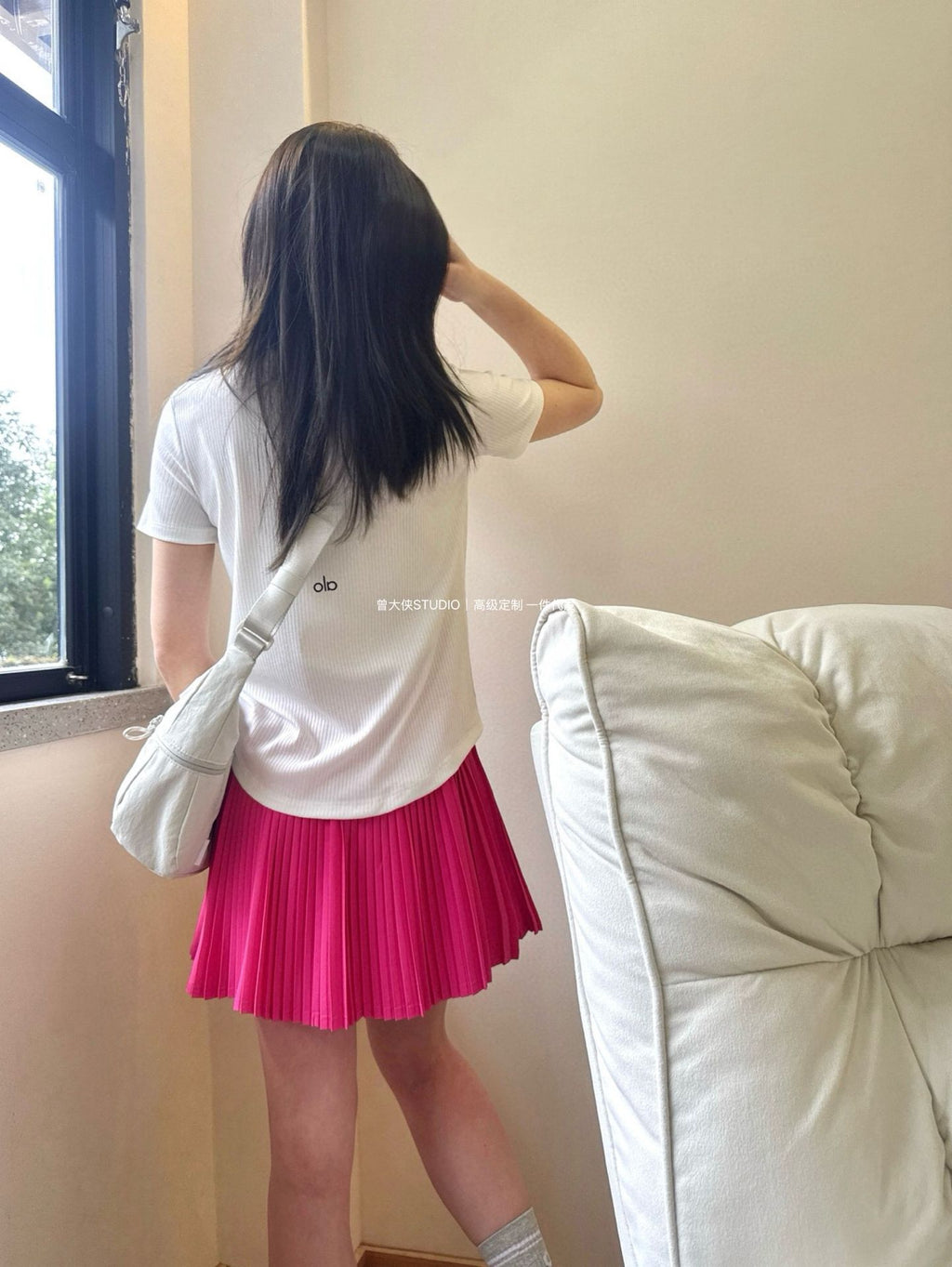 *Alo Curved Hem Short Sleeve25Summer Outdoor Casual Basic Anti-Stripe Versatile Breathable Round Neck Slimming T New T-shirt