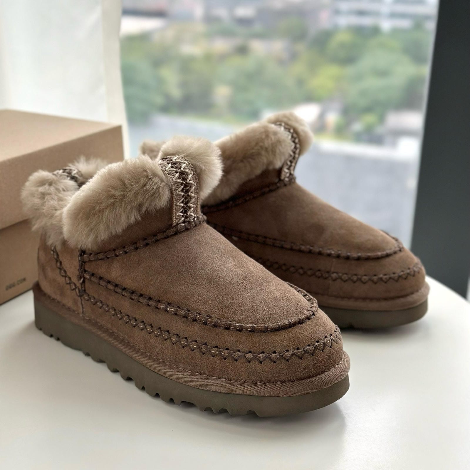Real Wool Fur Lined Platform Boot Women's Slip-On Sheepskin Boots Anti-Slip Thick Sole Winter Footwear