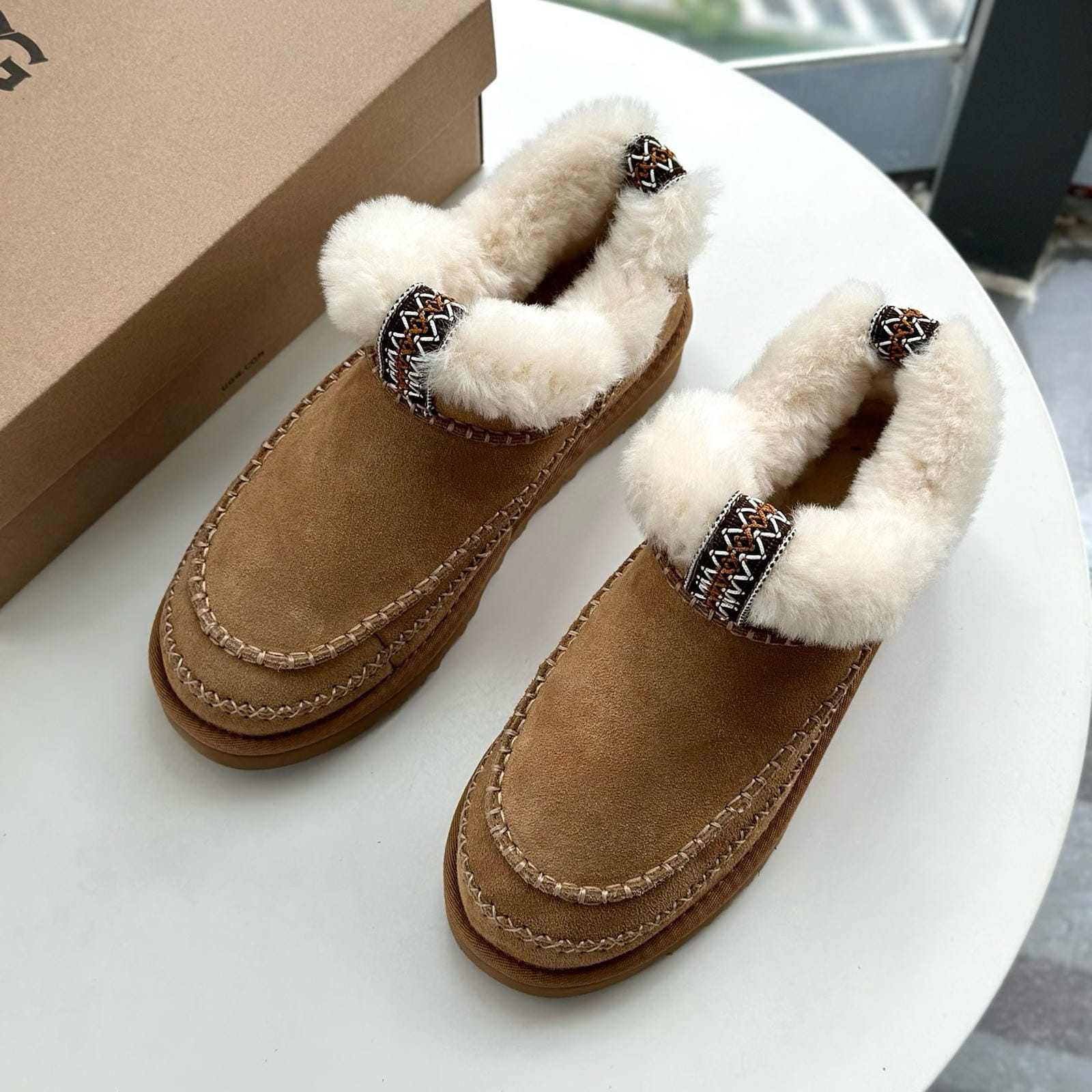 Real Wool Fur Lined Platform Boot Women's Slip-On Sheepskin Boots Anti-Slip Thick Sole Winter Footwear
