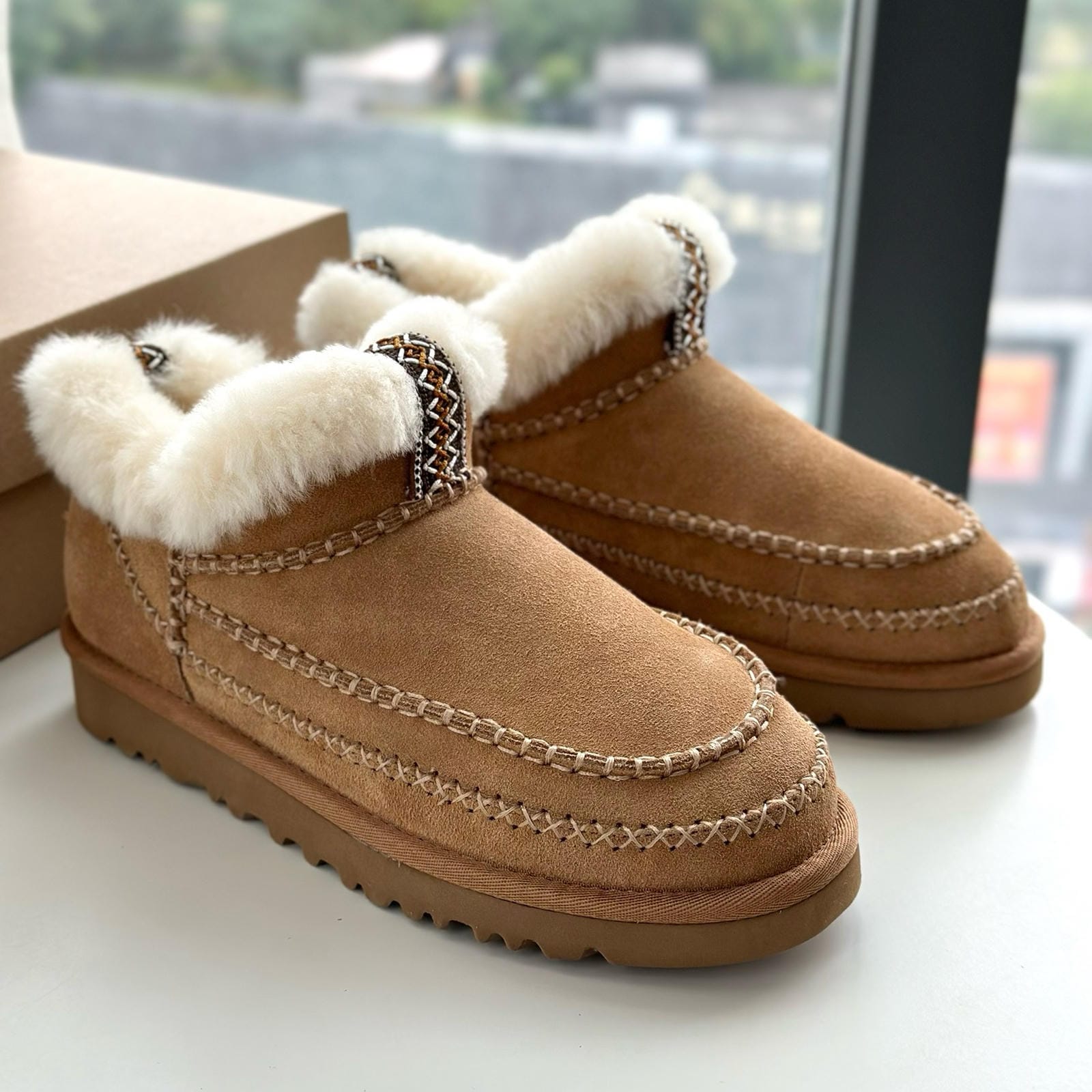 Real Wool Fur Lined Platform Boot Women's Slip-On Sheepskin Boots Anti-Slip Thick Sole Winter Footwear