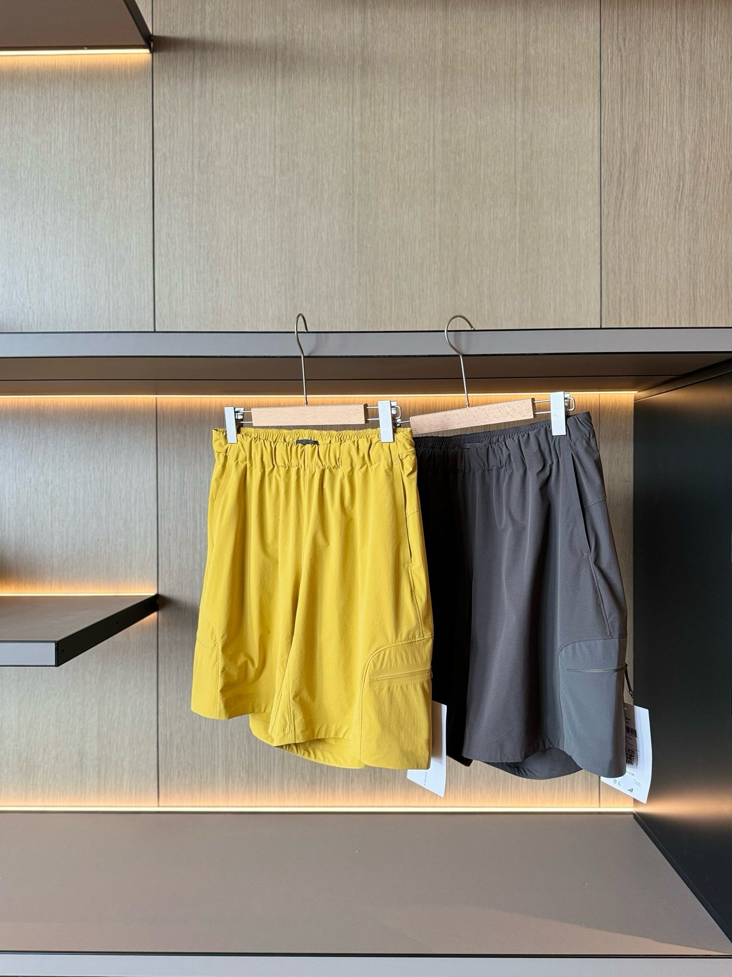 Unisex Lightweight Quick-Dry Polyester Nylon Casual Shorts For Men & Women