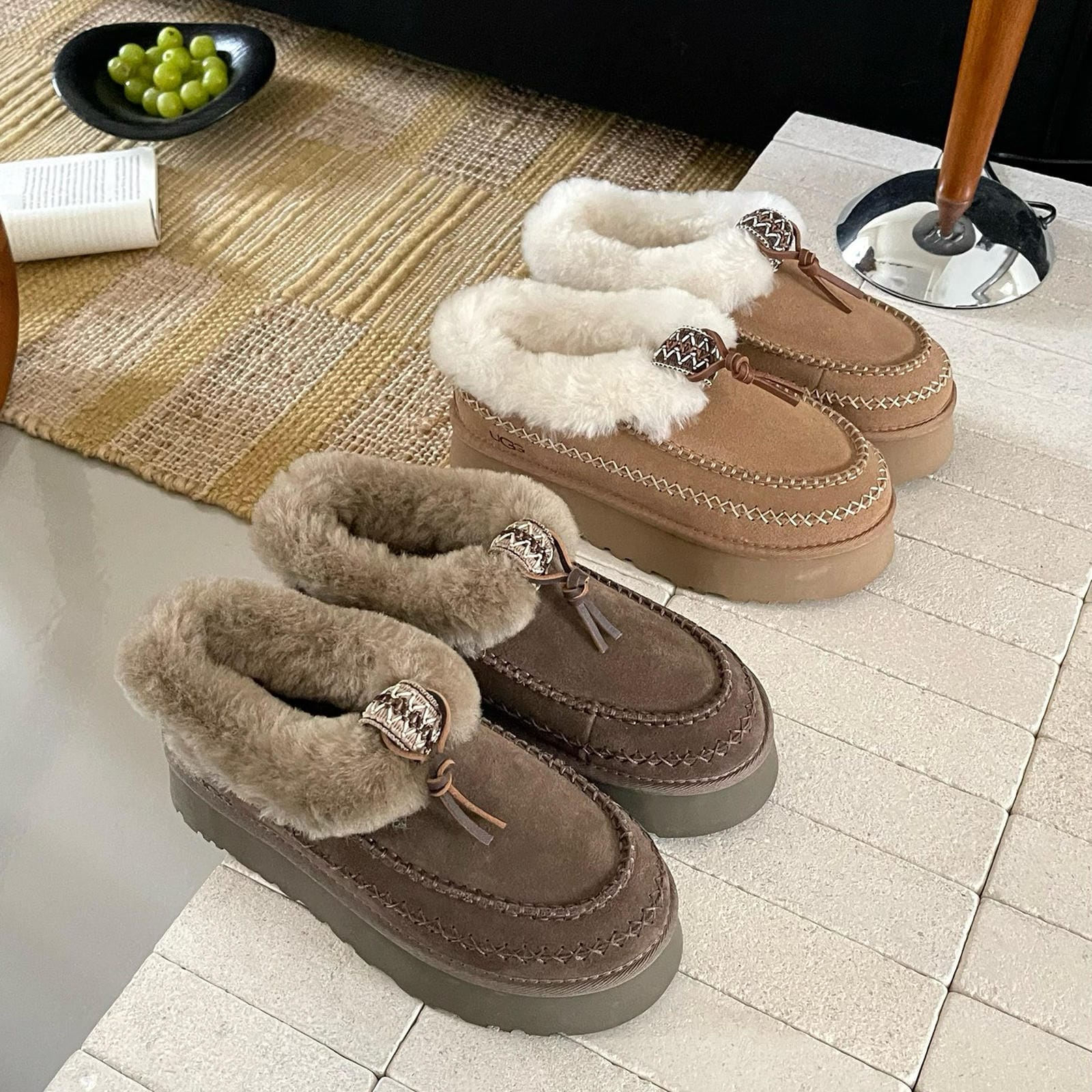 Water-Resistant Suede Platform Snow Boots Cozy Sheepskin Lined Winter Ankle Boot Thick Sole Winter Boots