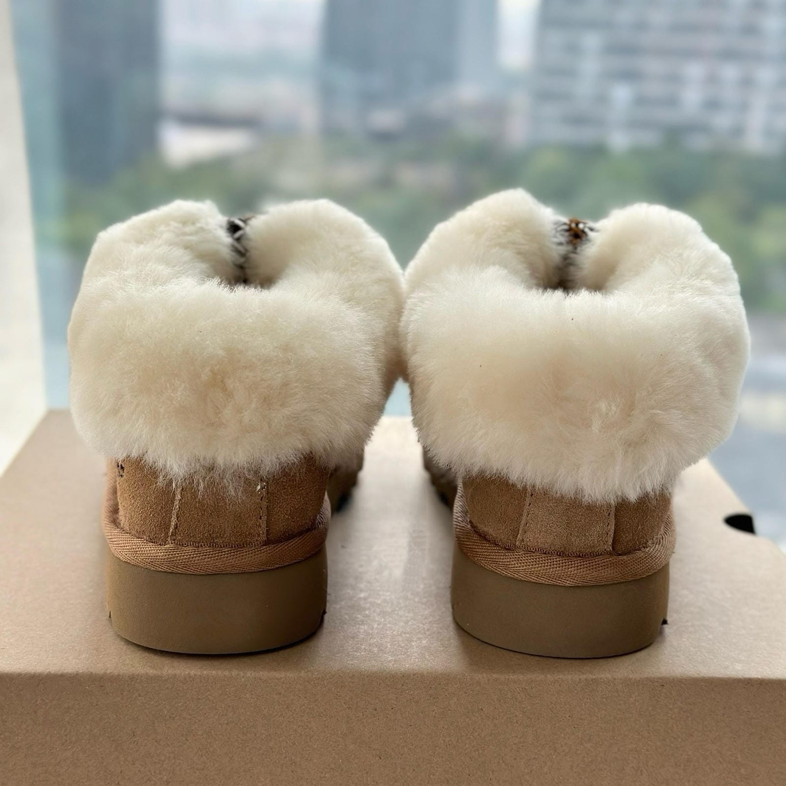 Water-Resistant Suede Platform Snow Boots Cozy Sheepskin Lined Winter Ankle Boot Thick Sole Winter Boots