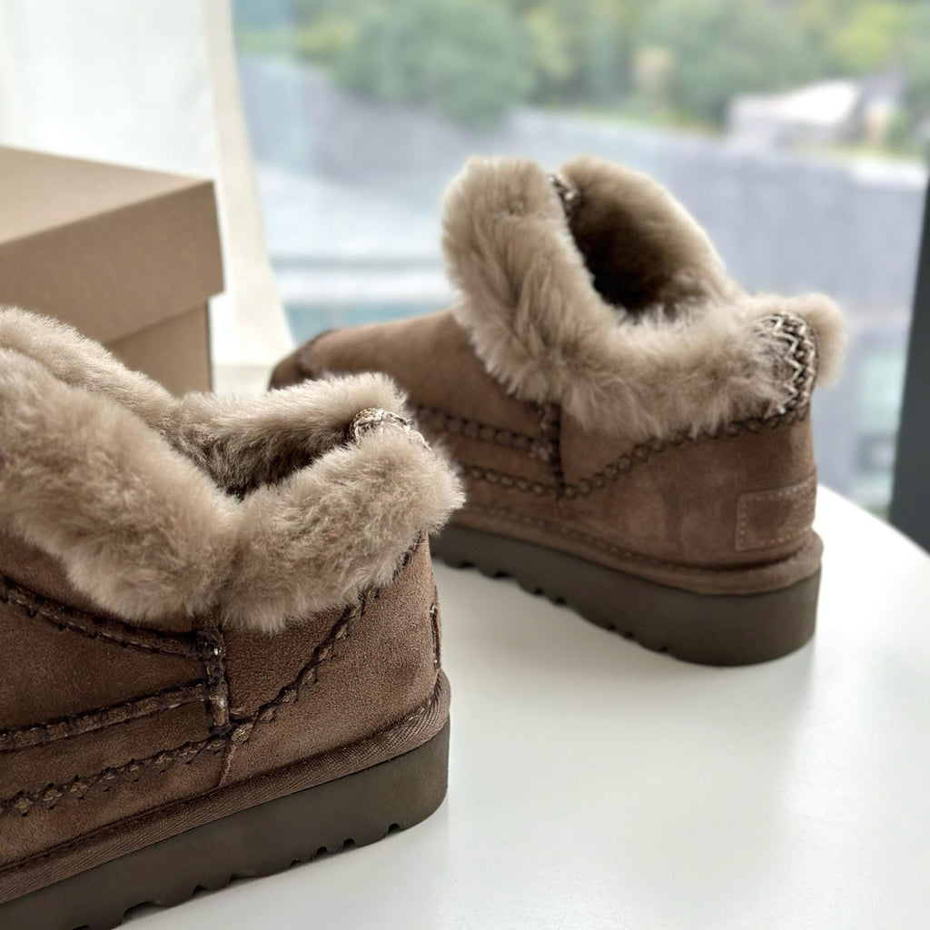 Real Wool Fur Lined Platform Boot Women's Slip-On Sheepskin Boots Anti-Slip Thick Sole Winter Footwear