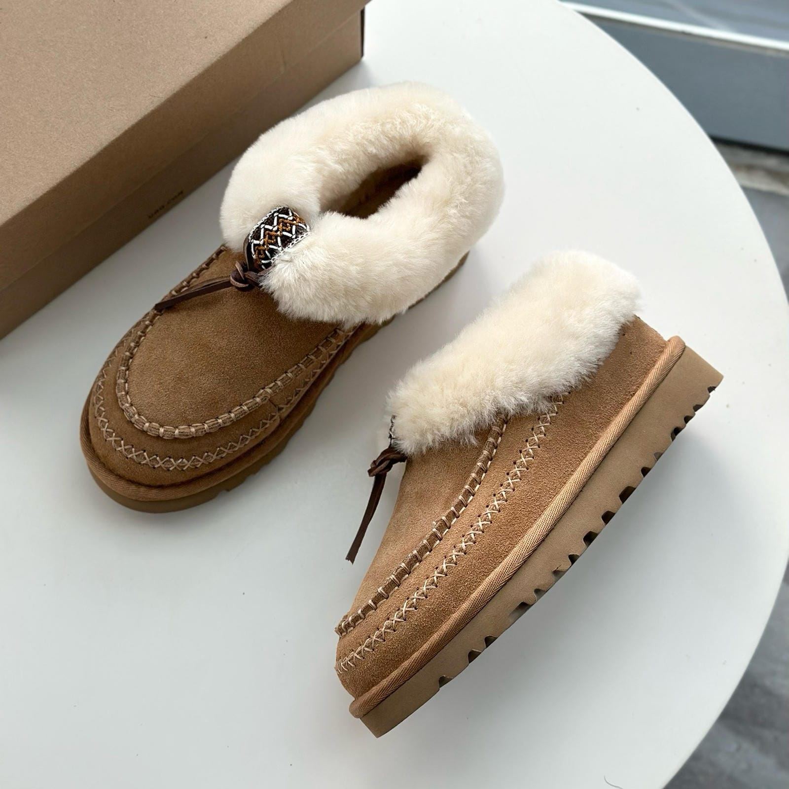 Water-Resistant Suede Platform Snow Boots Cozy Sheepskin Lined Winter Ankle Boot Thick Sole Winter Boots