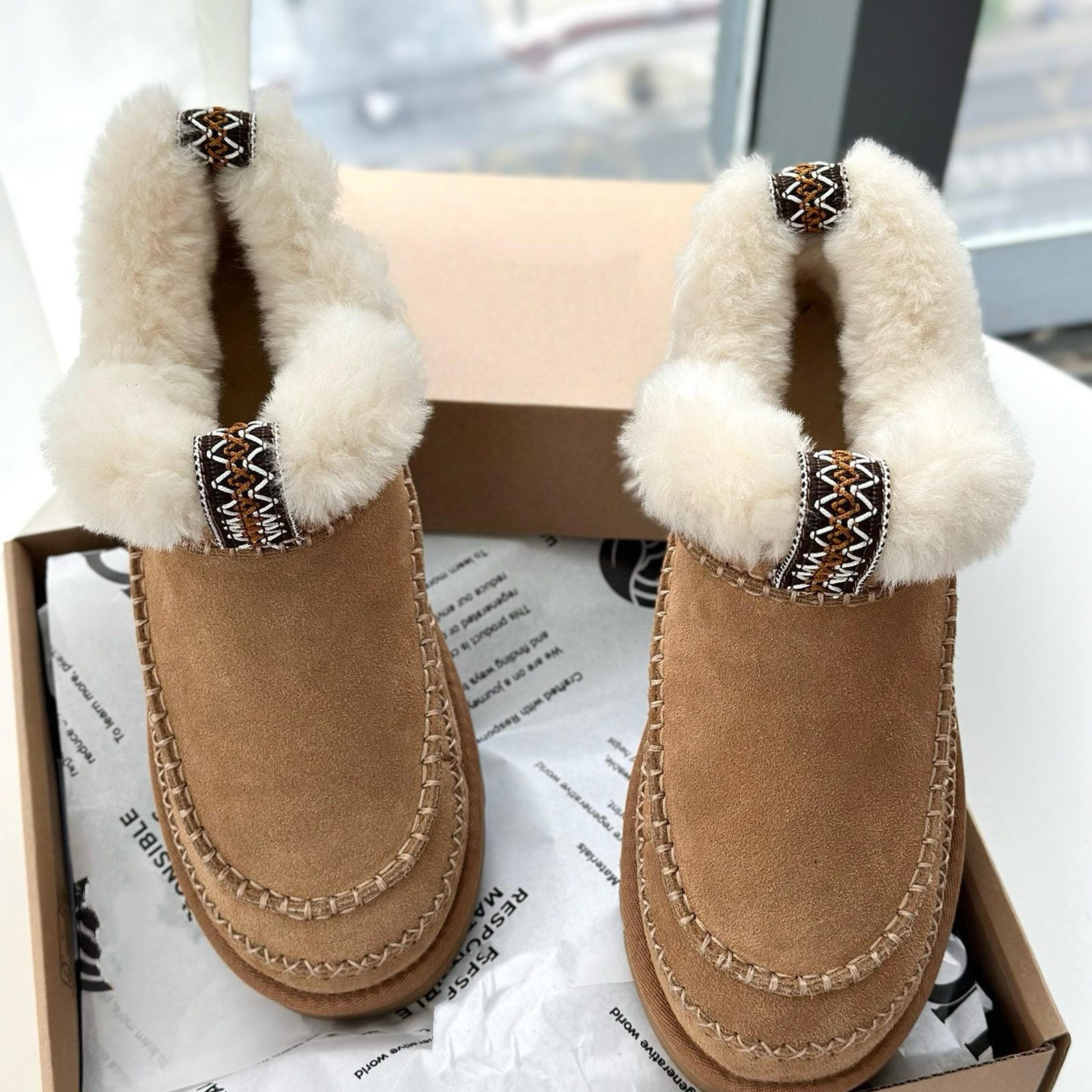 Real Wool Fur Lined Platform Boot Women's Slip-On Sheepskin Boots Anti-Slip Thick Sole Winter Footwear