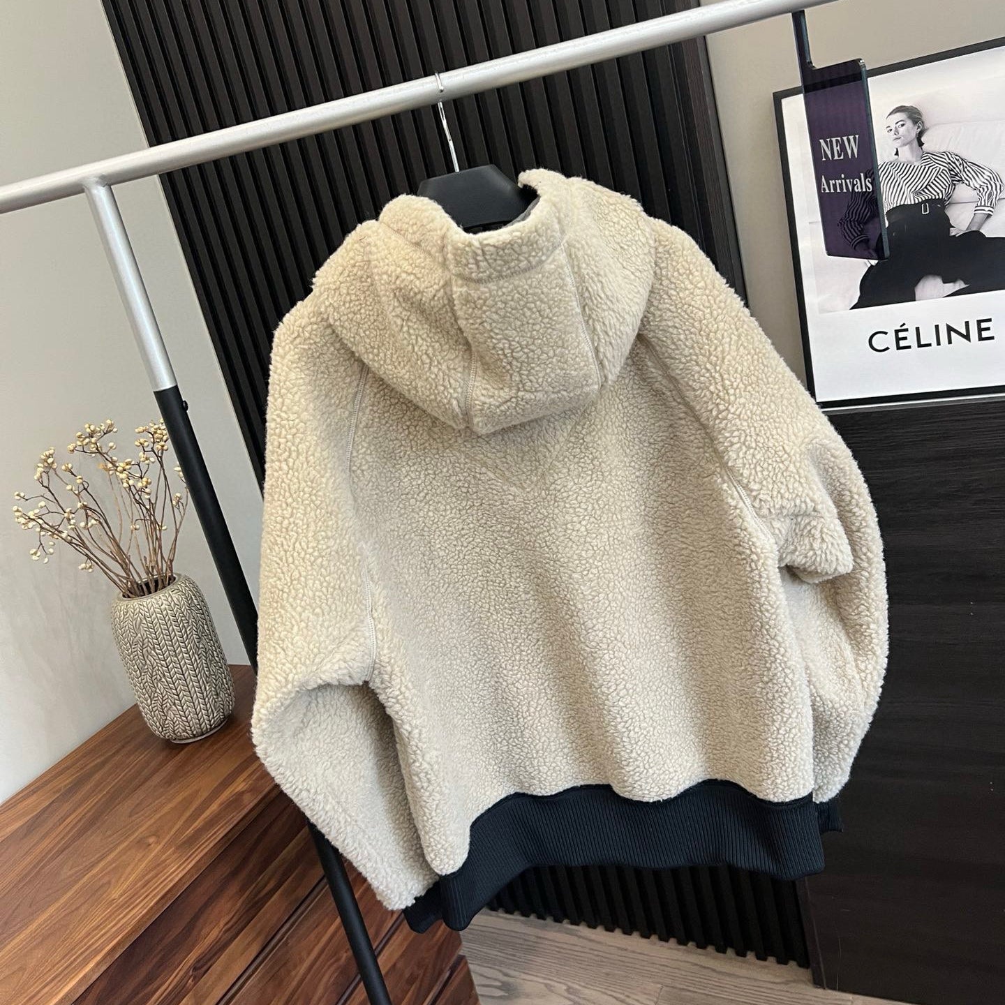 Women's Color Block Lamb Sherpa Fleece Jacket Stand Collar & Hooded Design Full Zipper Closure Warm & Cozy Outerwear