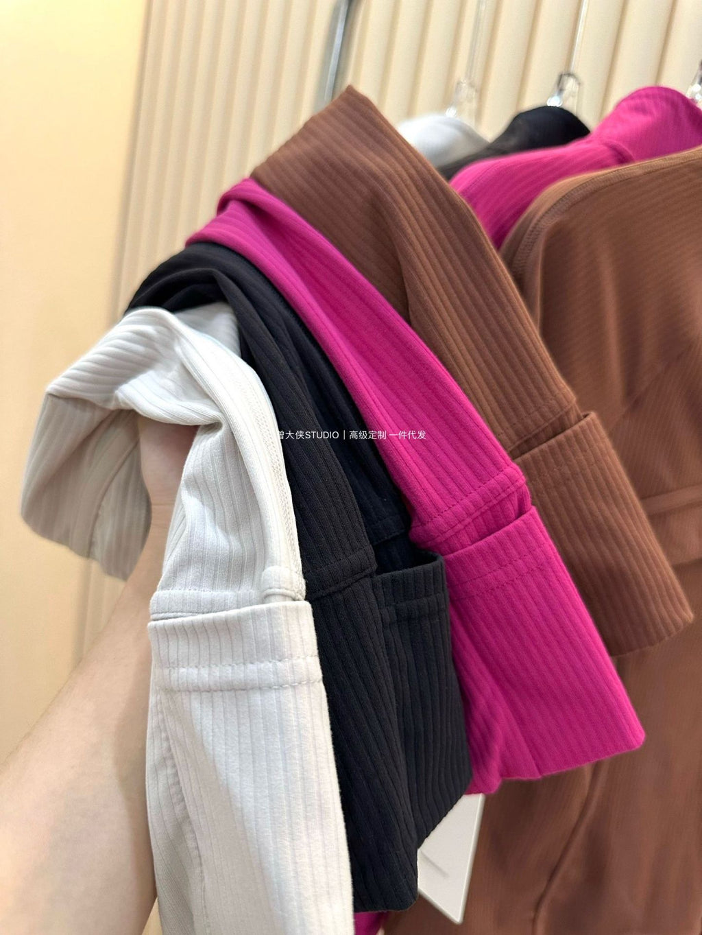 *Define Short Threaded Jacket lulu Yoga clothing for women, slim-fit outdoor fitness sun-protective sports slimming jacket