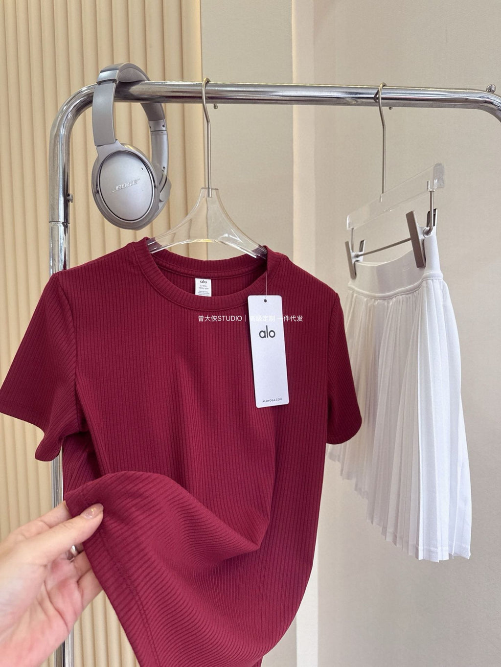 *Alo Curved Hem Short Sleeve25Summer Outdoor Casual Basic Anti-Stripe Versatile Breathable Round Neck Slimming T New T-shirt