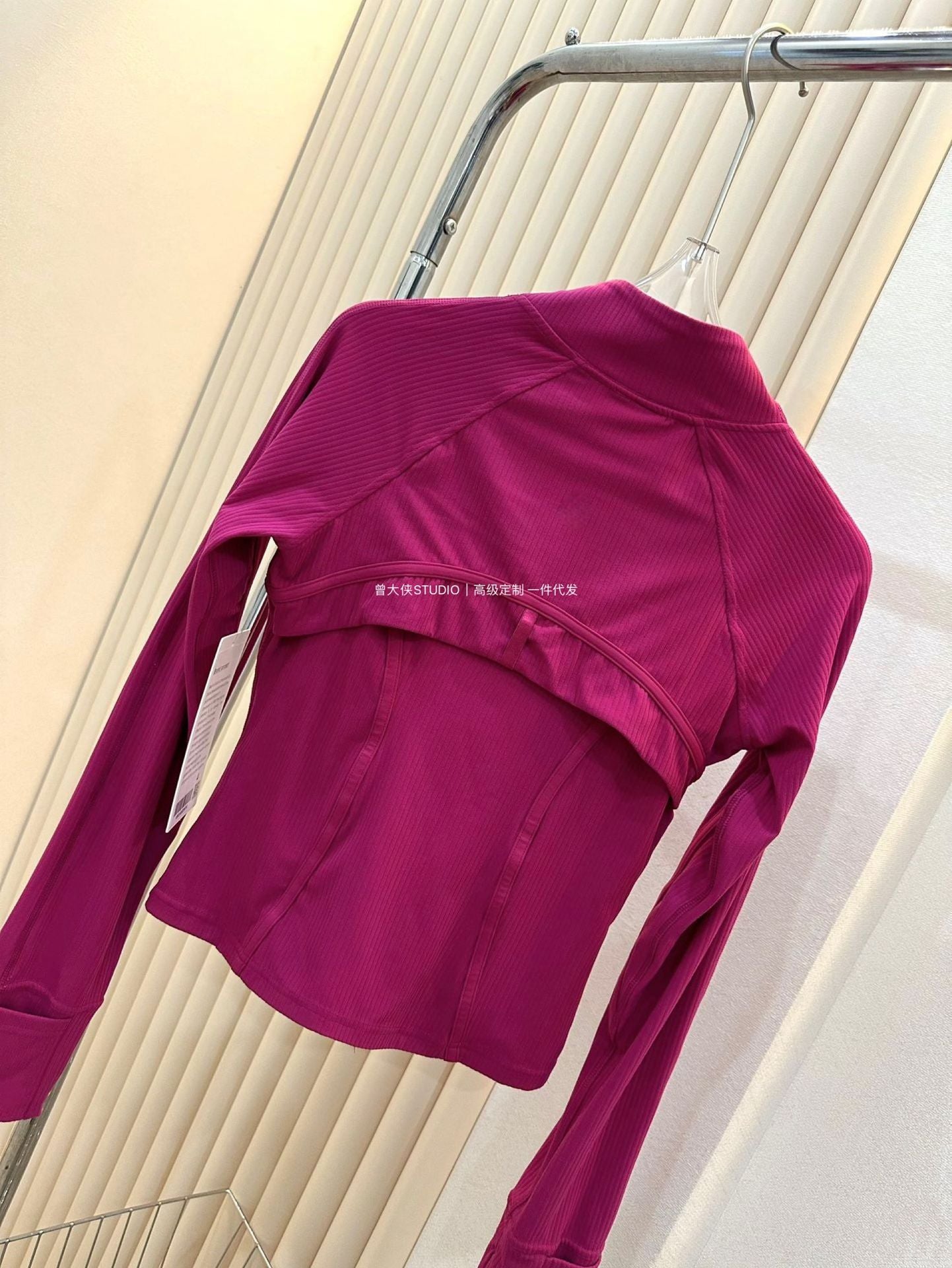 *Define Short Threaded Jacket lulu Yoga clothing for women, slim-fit outdoor fitness sun-protective sports slimming jacket