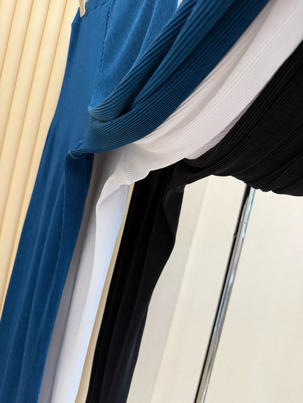 *Alo Higt Waist High Waist Organ Pleated Wide Leg Pants Soft Loose Slimming Pants Casual Lazy Floor Length