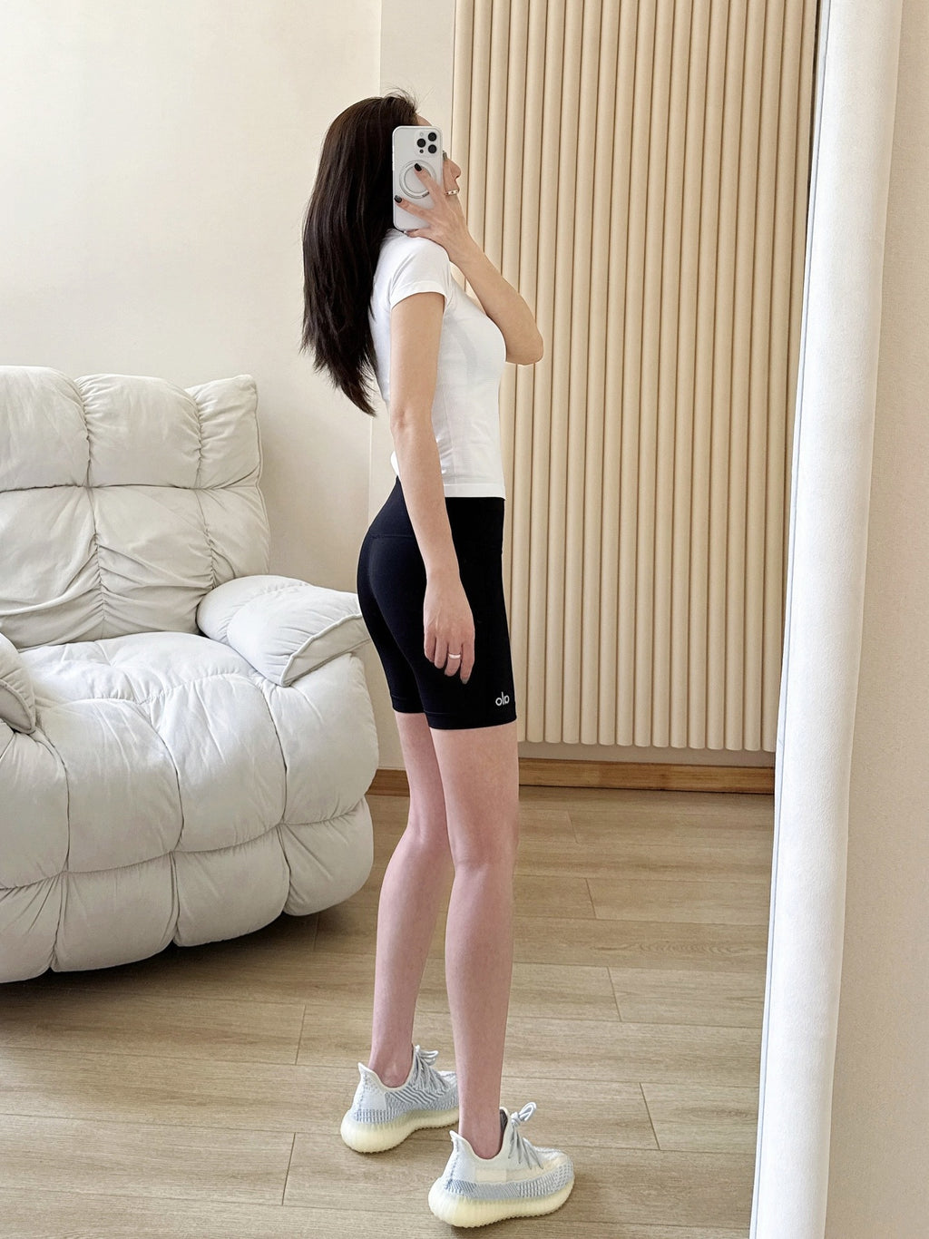 *Alo 7Inch Yoga Cycling Pants High Waist Running Sports Fitness Training Shorts Women Four Hot Pants Outer Wear Women