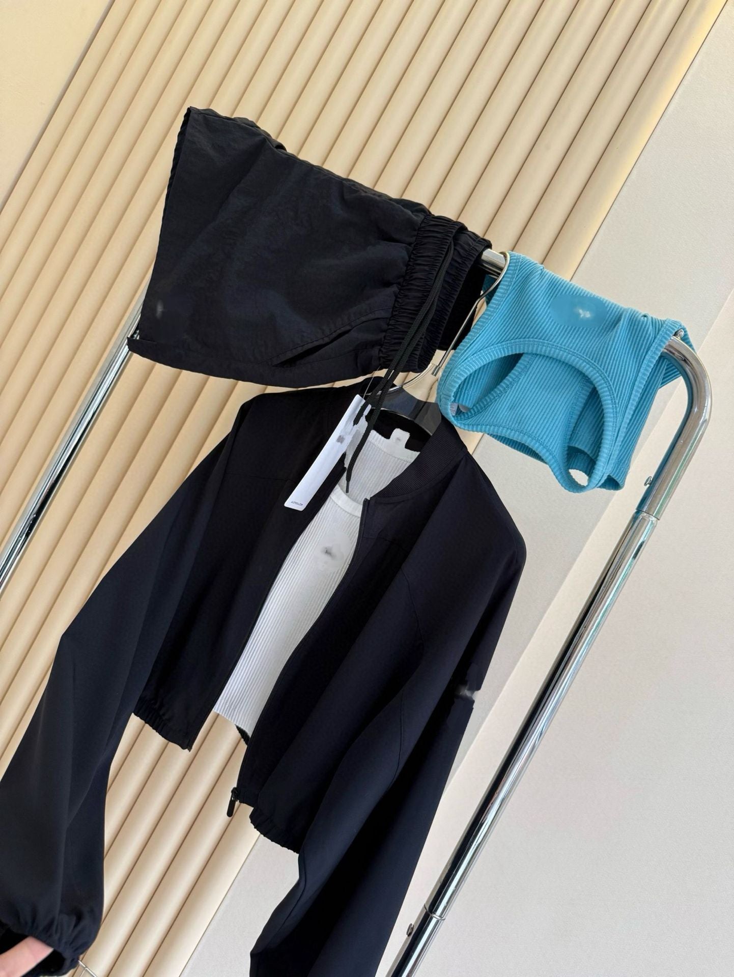 Sun Protection Sports Sun-Protective Coat Short Jacket Lightweight Quick-Dry Breathable Outdoor Casual Running Fitness Coat for Women