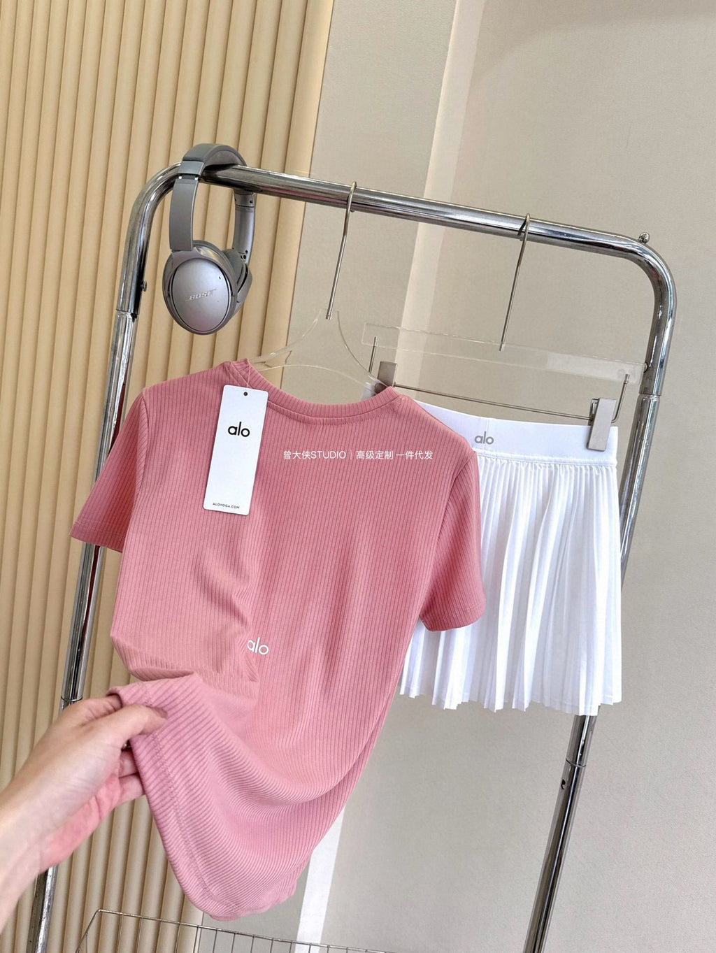 *Alo Curved Hem Short Sleeve25Summer Outdoor Casual Basic Anti-Stripe Versatile Breathable Round Neck Slimming T New T-shirt