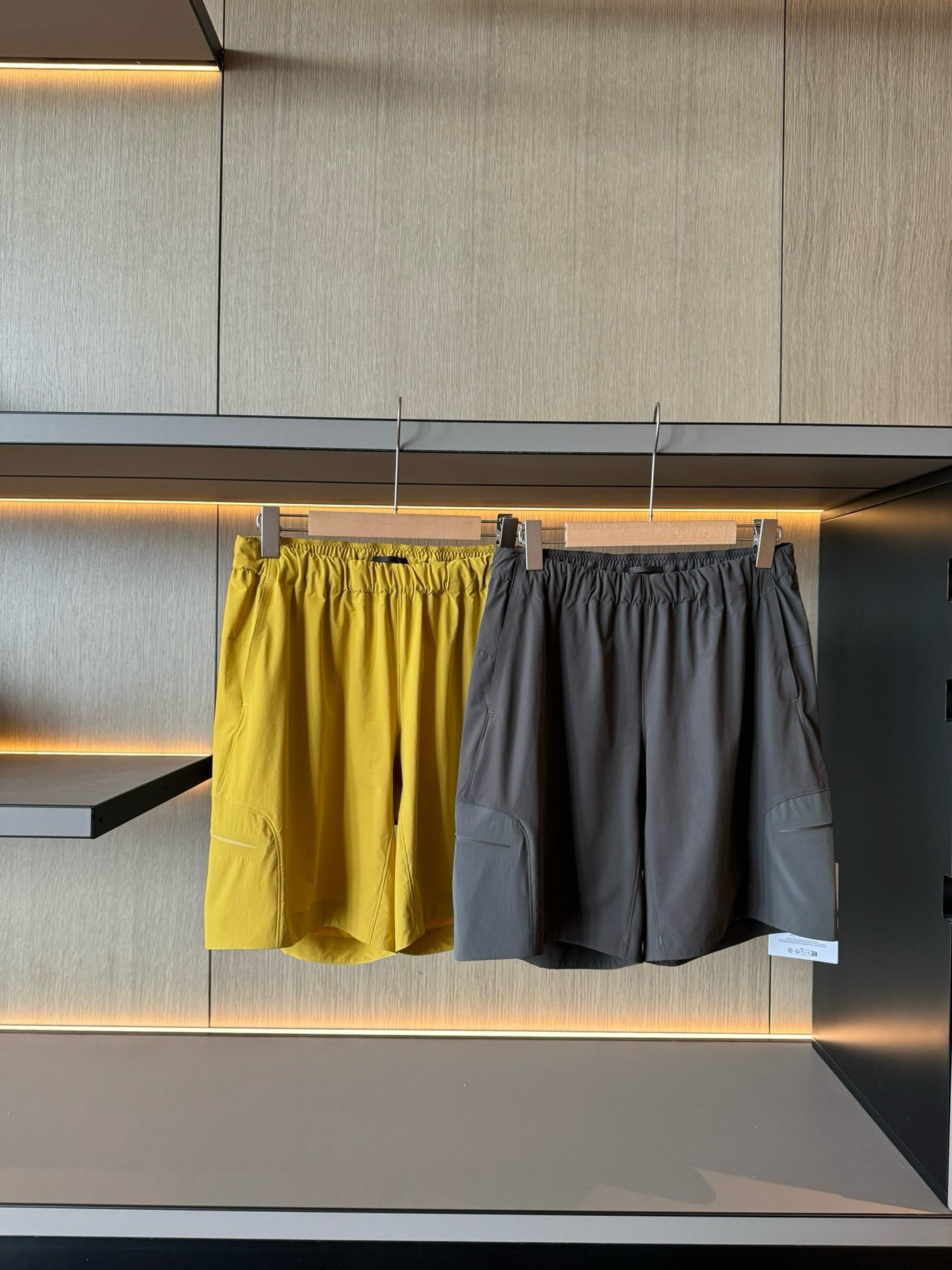 Unisex Lightweight Quick-Dry Polyester Nylon Casual Shorts For Men & Women