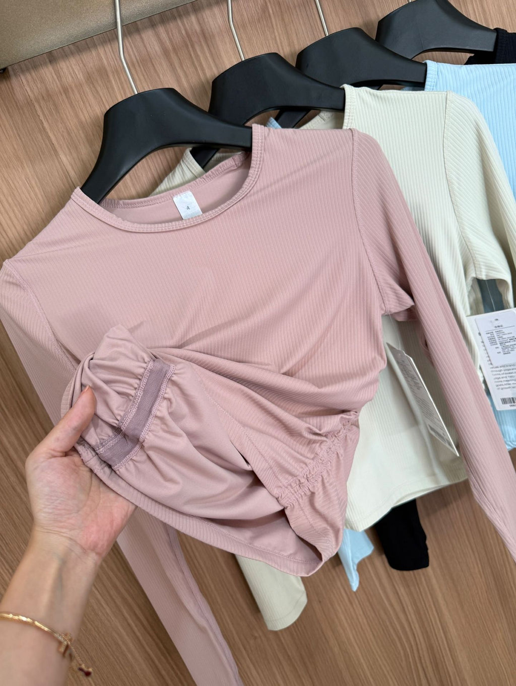 All it takes Threaded Long Sleeve Yoga Sports T T-shirt Fitness High Waist Pleated Slim Top