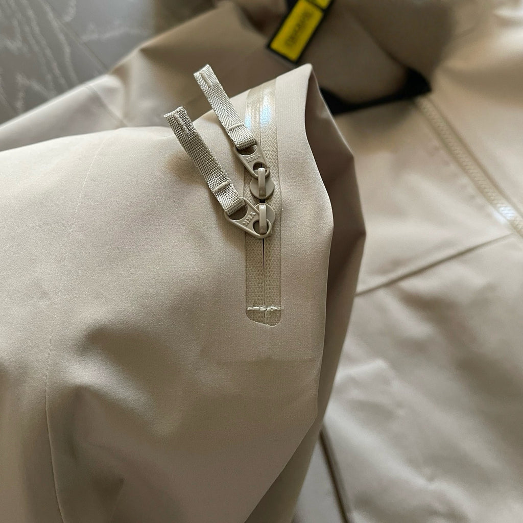 Unisex Waterproof Windproof Anti-Wrinkle Hardshell Jacket All-Weather Easy Care