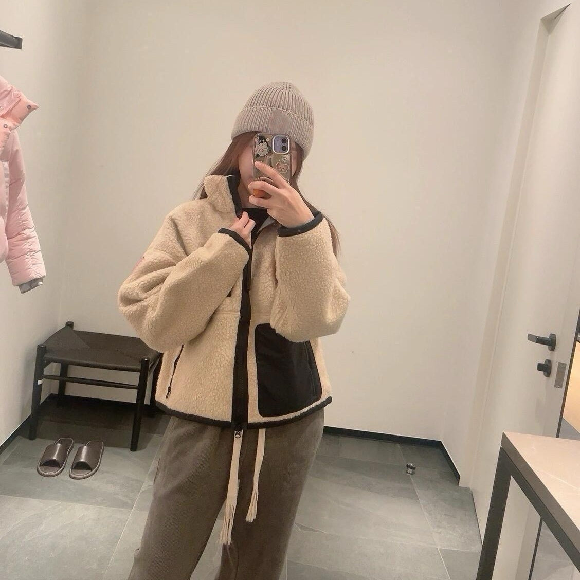 Women's Color Block Lamb Sherpa Fleece Jacket Stand Collar & Hooded Design Full Zipper Closure Warm & Cozy Outerwear