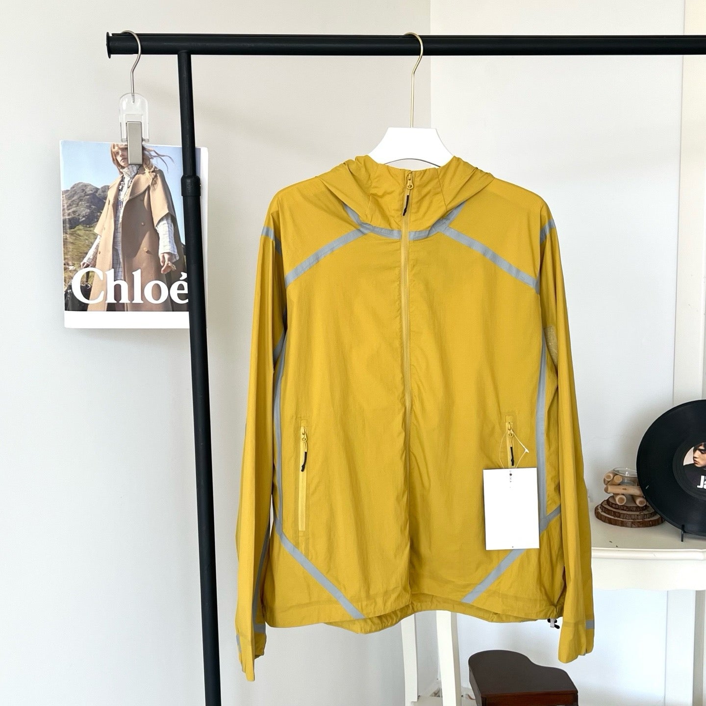 Unisex Lightweight Waterproof Reflective Yellow Outdoor Jacket Quick-Drying