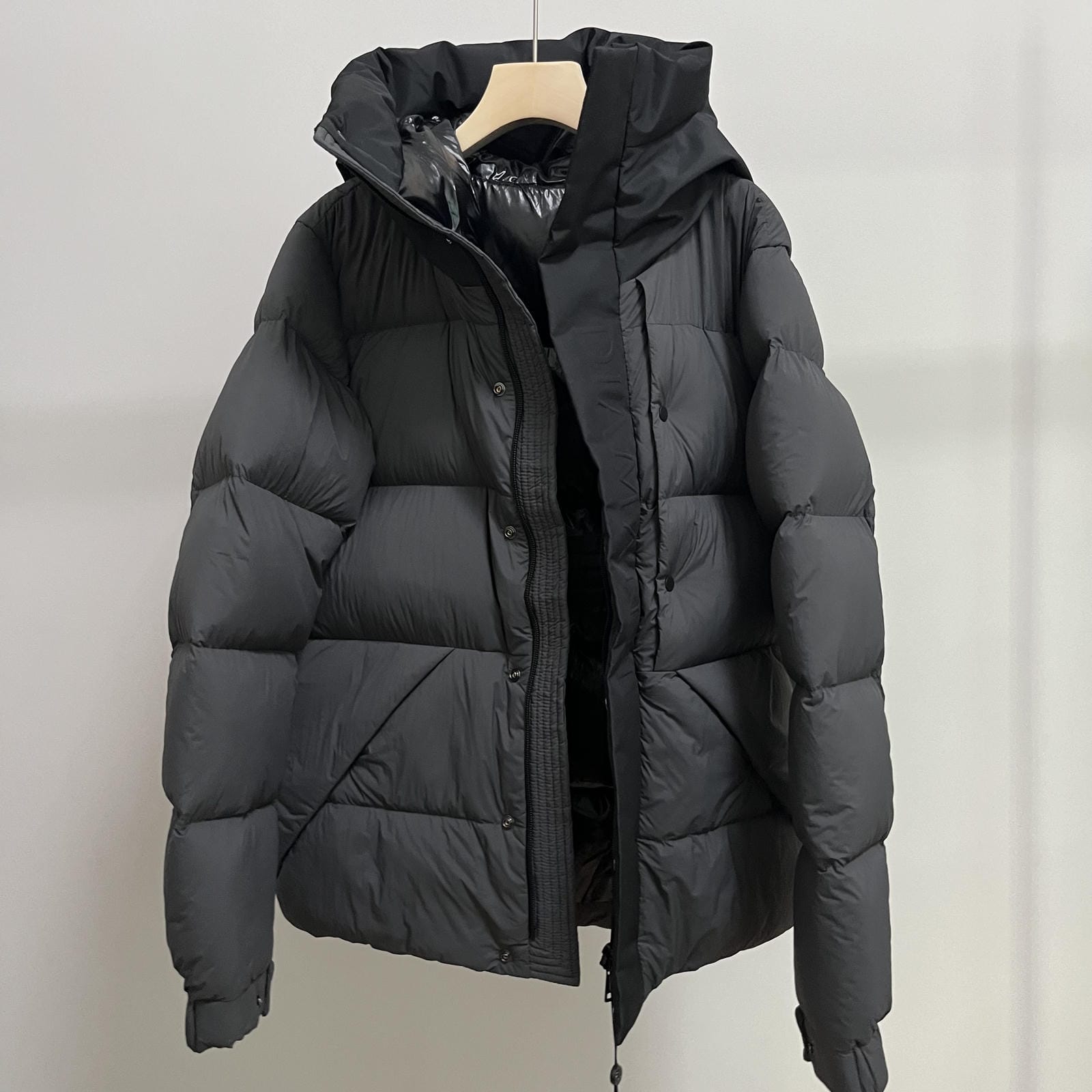 Goose Down Jacket Coat Warm Black Dark Color Unisex Hooded 850FP Toasty Cozy Soft Downy Lightweight model 2319