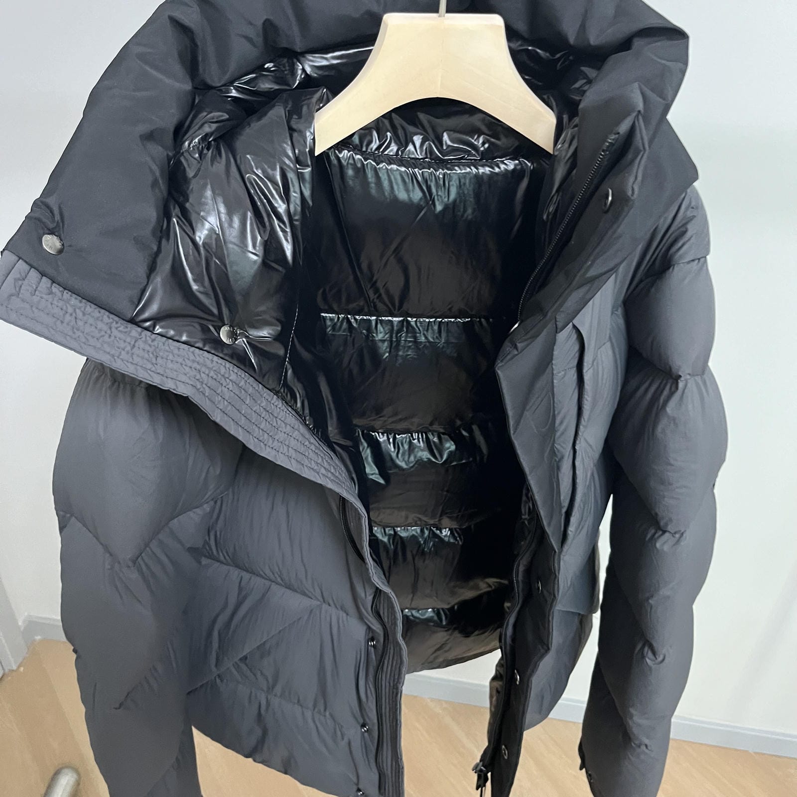 Goose Down Jacket Coat Warm Black Dark Color Unisex Hooded 850FP Toasty Cozy Soft Downy Lightweight model 2319