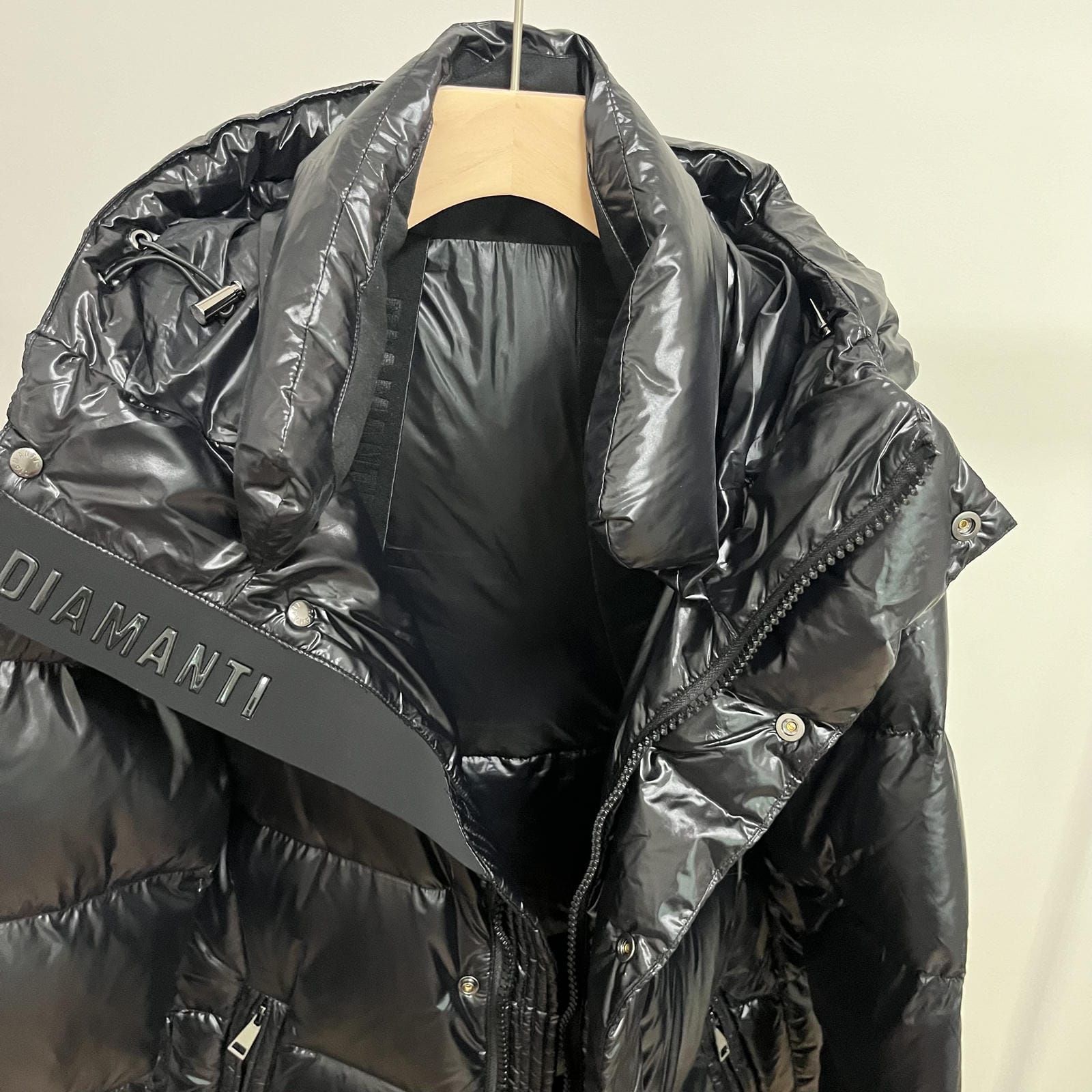 Long Duck Down Jacket With  6 horizontal baffles Hooded 850FP Warm Puffy Unisex Black Pocket Woman Man Easy Clean model 2323