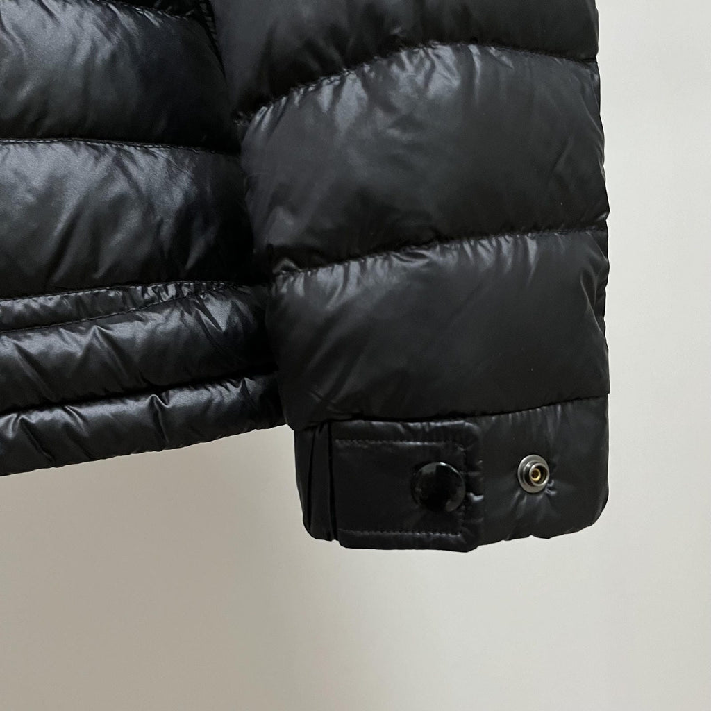 Goose Down hooded Jacket  puffy Unisex Man Woman FluffyLight Warm With Hood Pockets Easy Clean model 3014