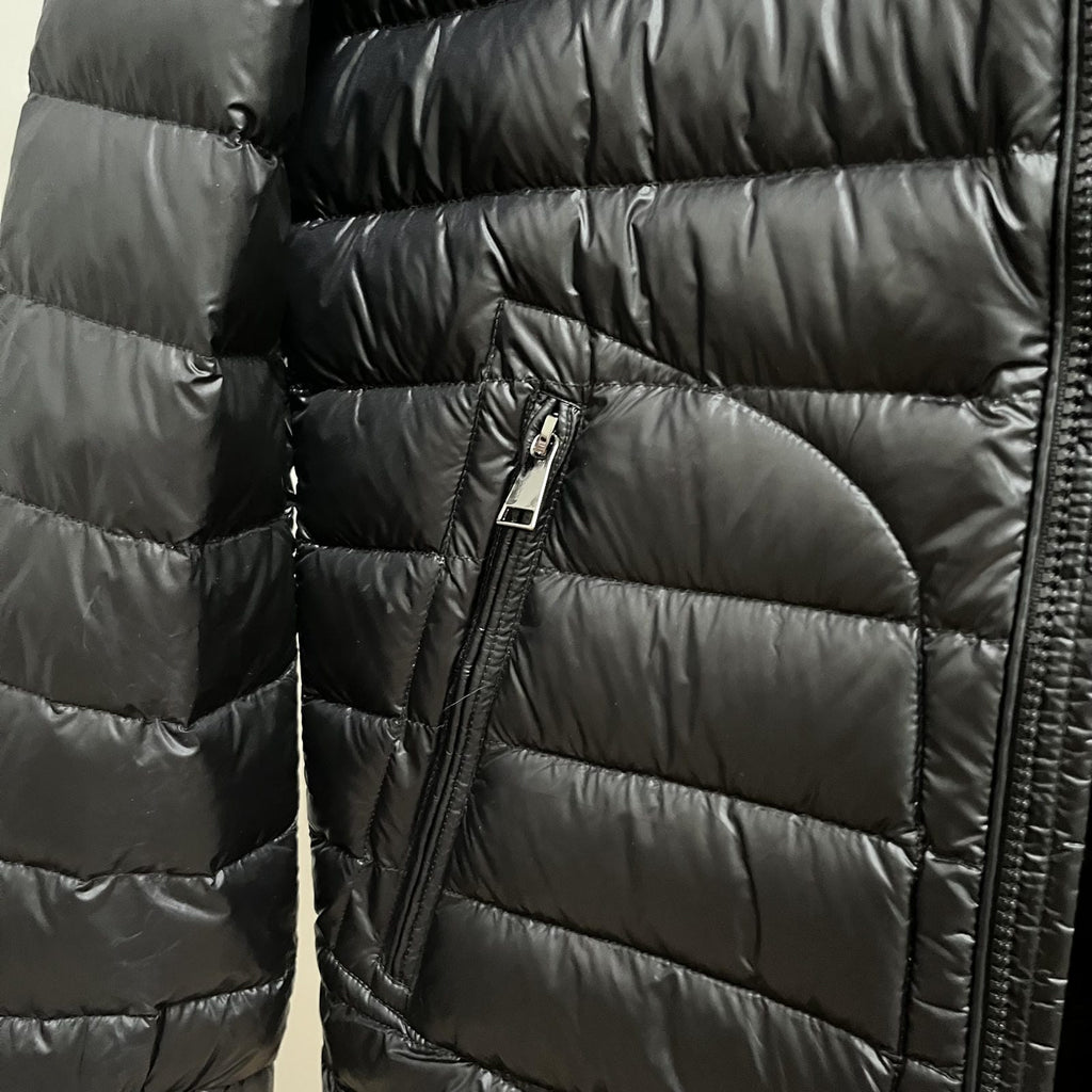 Goose Down hooded Jacket  puffy Unisex Man Woman FluffyLight Warm With Hood Pockets Easy Clean model 3014