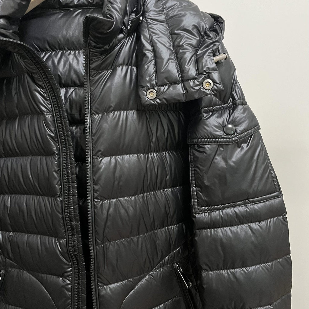 Goose Down hooded Jacket  puffy Unisex Man Woman FluffyLight Warm With Hood Pockets Easy Clean model 3014