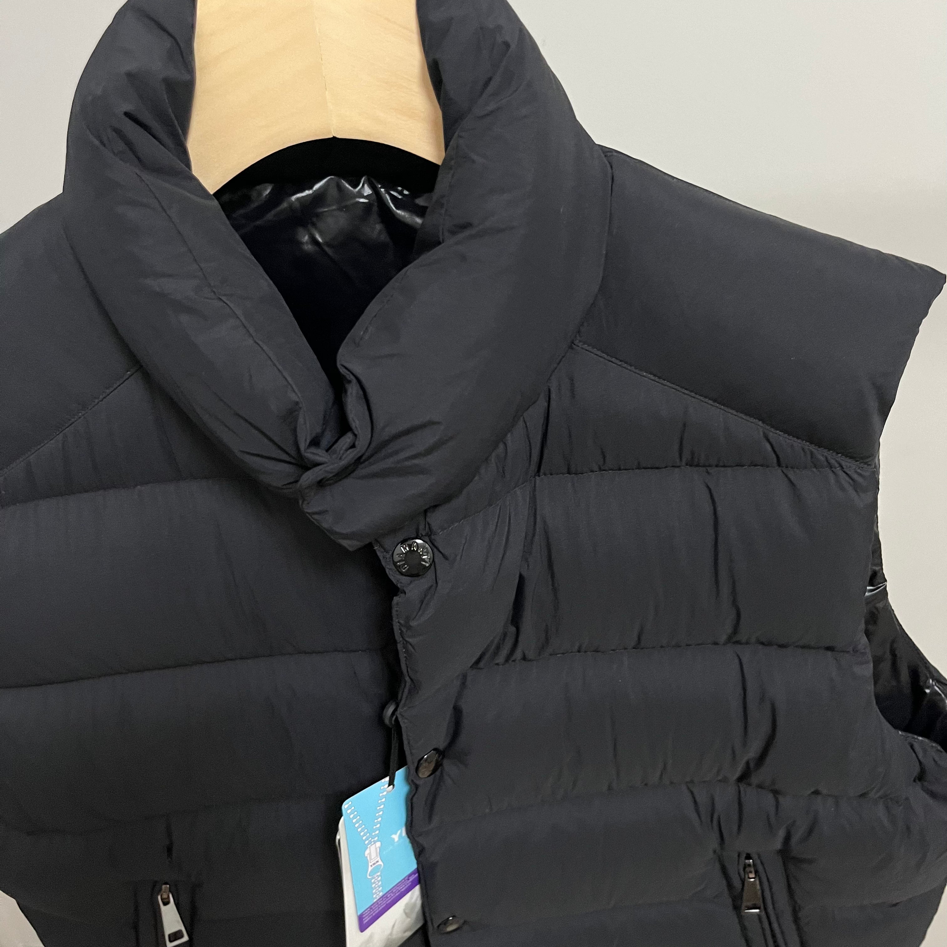 Goose Down Vest Jacket Puffy Vest Flulffy Warm Easy Clean Unisex 850FP model 1927