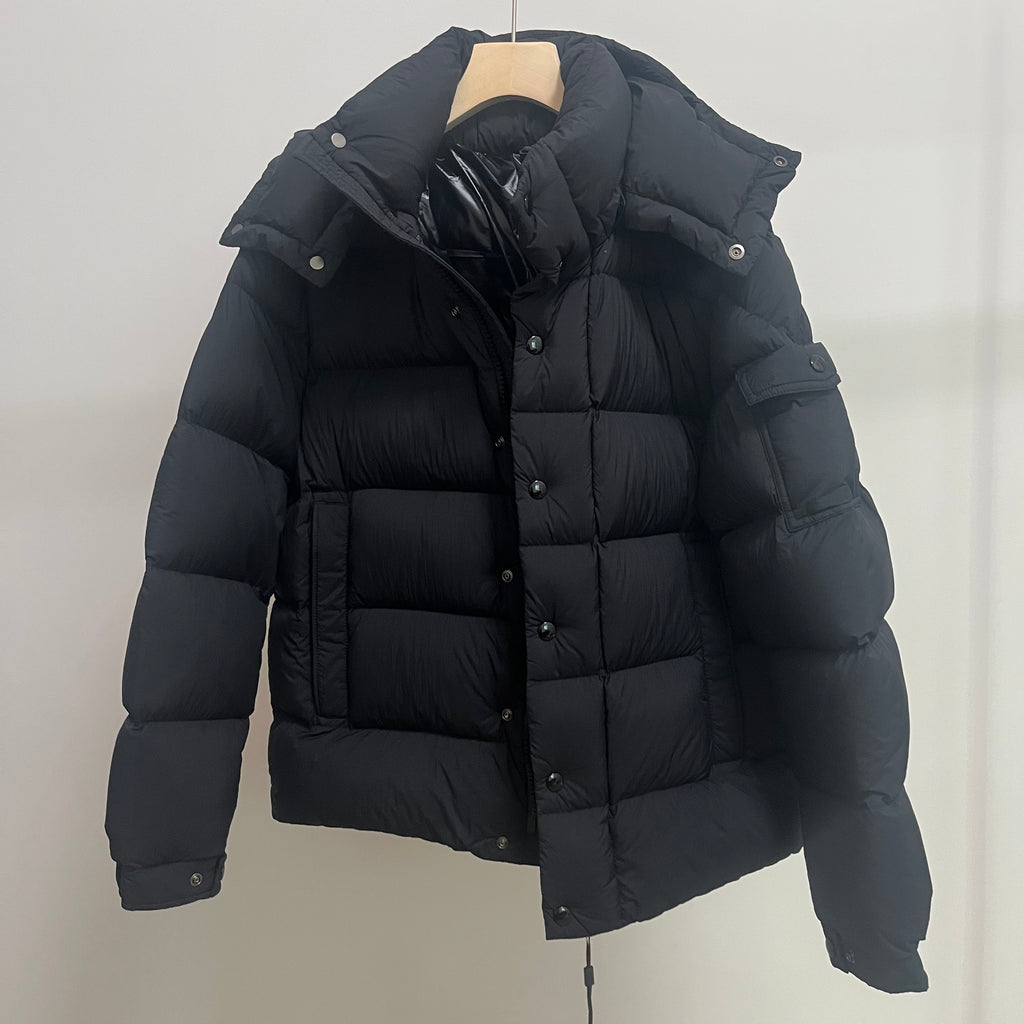 Goose Down Jacket Puffy Fluffy Warm Unisex Woman Man Easy Clean With Hood Lightweight 850FP model 3017