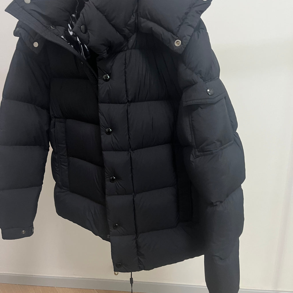 Goose Down Jacket Puffy Fluffy Warm Unisex Woman Man Easy Clean With Hood Lightweight 850FP model 3017