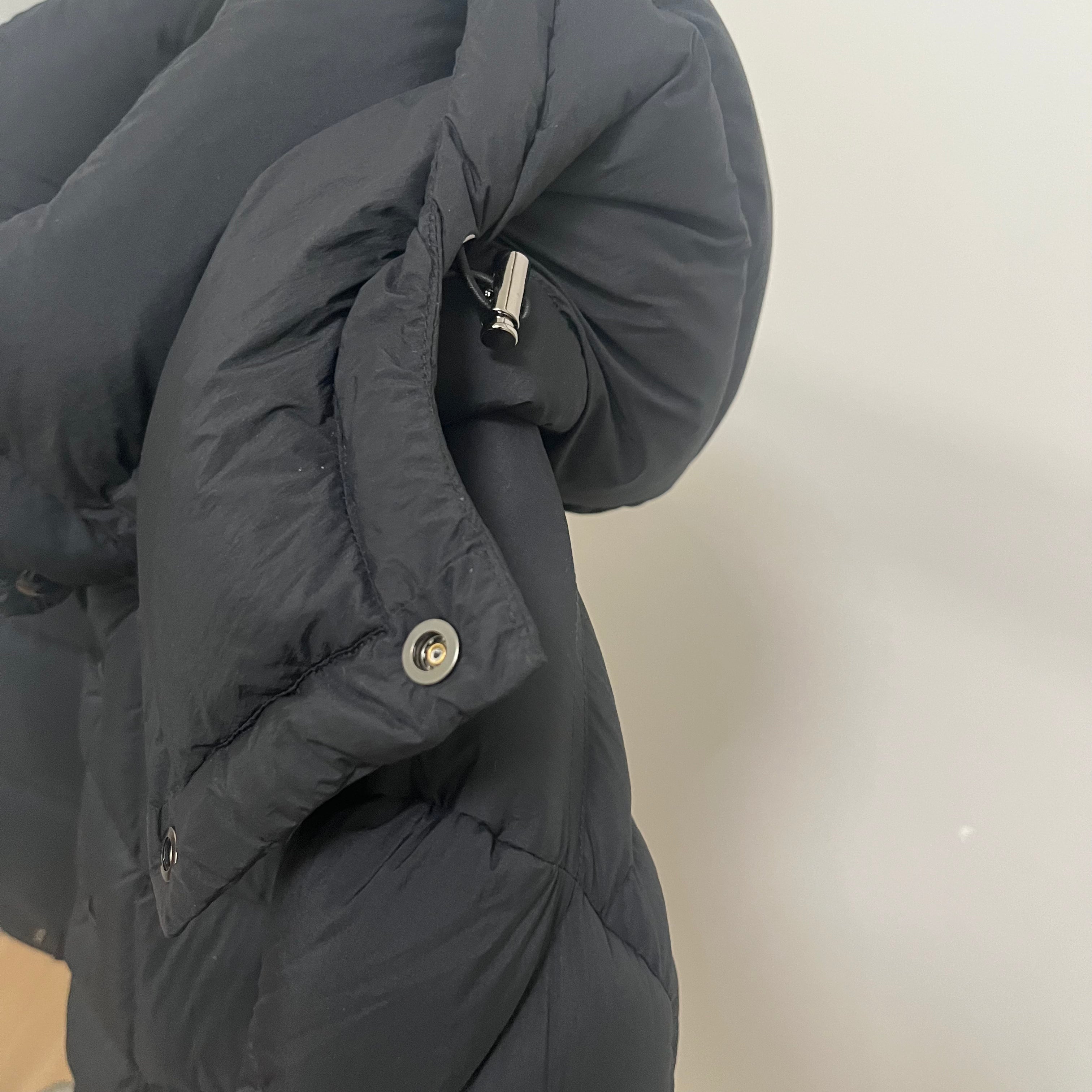 Goose Down Jacket Puffy Fluffy Warm Unisex Woman Man Easy Clean With Hood Lightweight 850FP model 3017