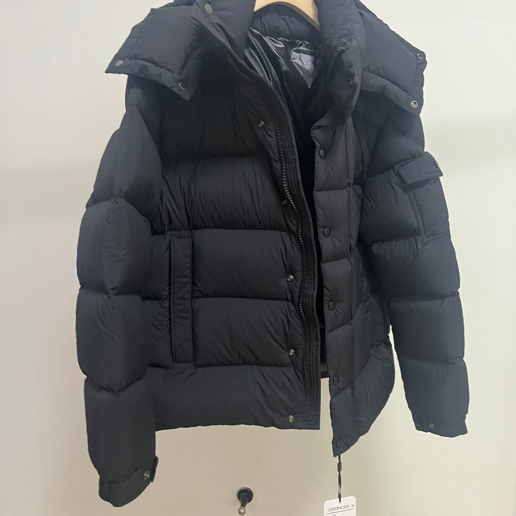 Goose Down Jacket Puffy Fluffy Warm Unisex Woman Man Easy Clean With Hood Lightweight 850FP model 3017