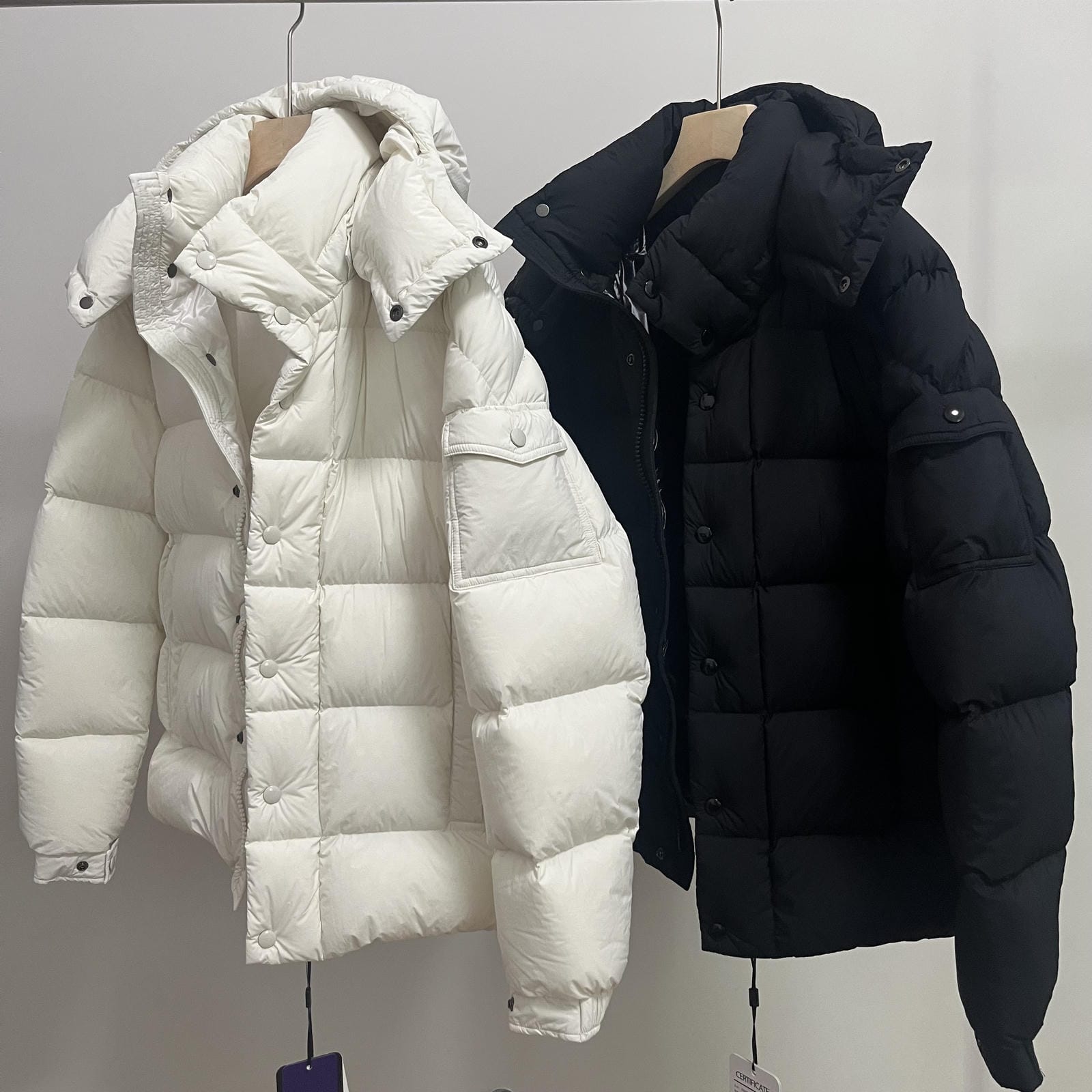Goose Down Jacket Puffy Fluffy Warm Woman Easy Clean With Hood Lightweight 850FP model 3017