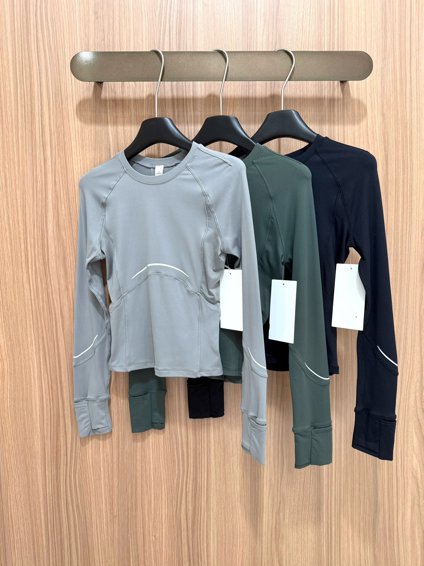 Quick-Dry Breathable Fitness Reflective strip long sleeve T Shirt Quick-Dry Breathable Fitness Round Neck Slim Fit Yoga Top Slimming Shirt