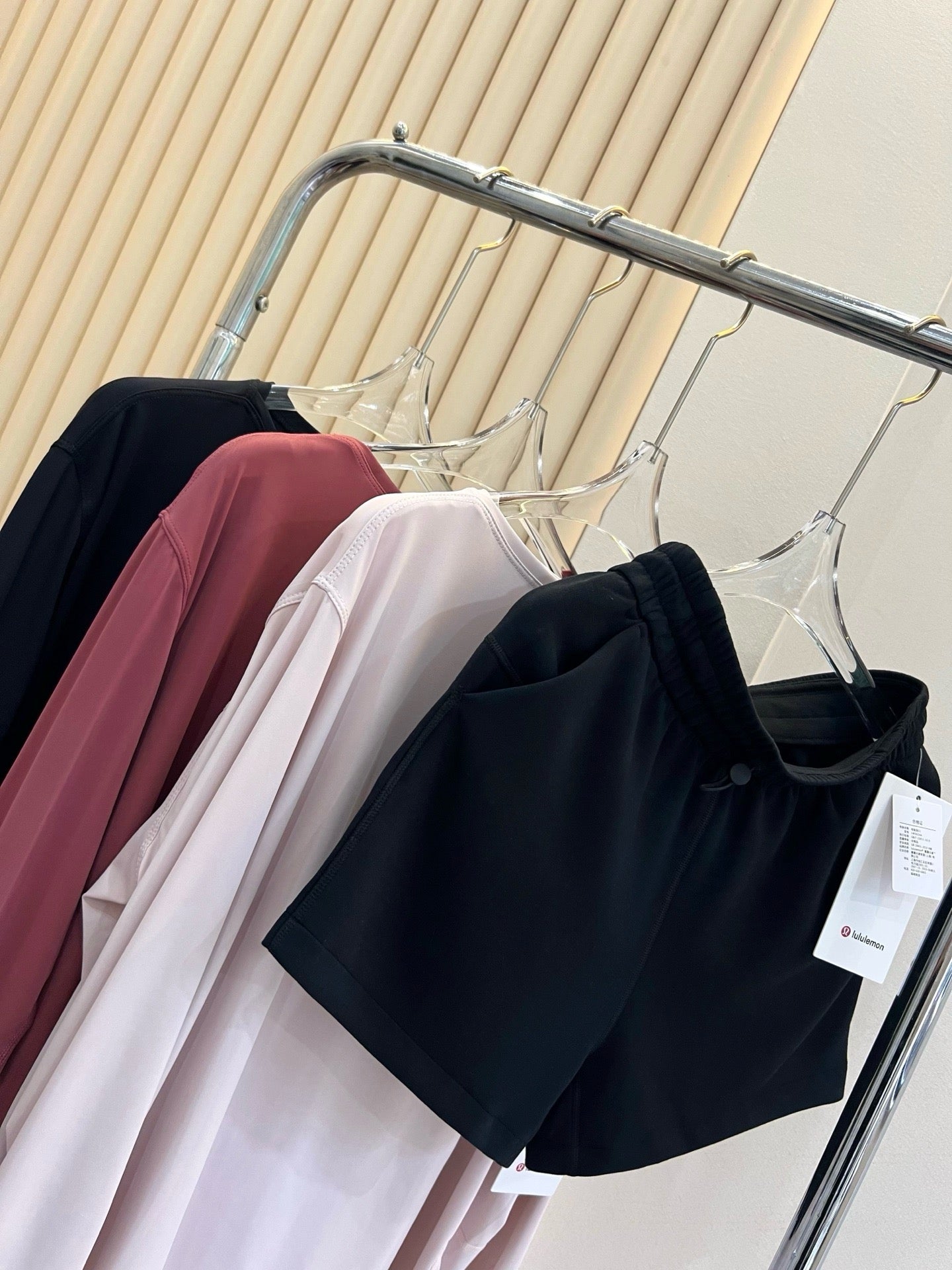 Softstreame Air Layer Movement 4Inch  Magic Pants Casual Loose Versatile Outdoor Summer Yoga Shorts