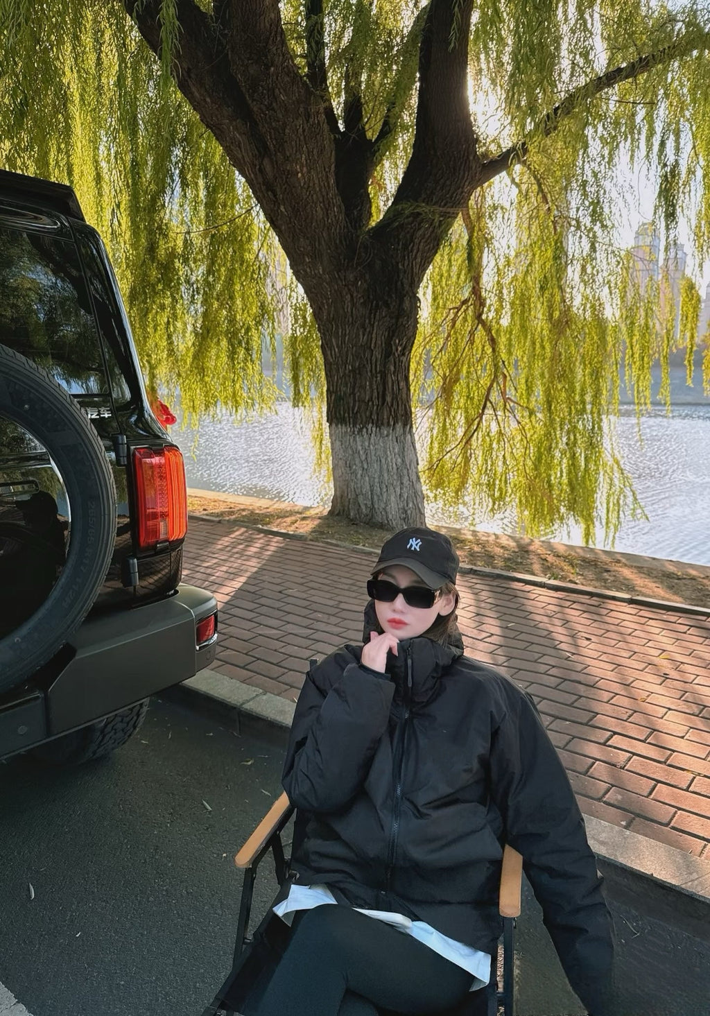 Winter Men's Women's  Unisex Lightweight Cotton Jacket Water-Resistant Hooded Design Windproof Warm Cotton Coat Fashion Trendy Men's Outerwear Lightweight Thermal  Cotton-Padded