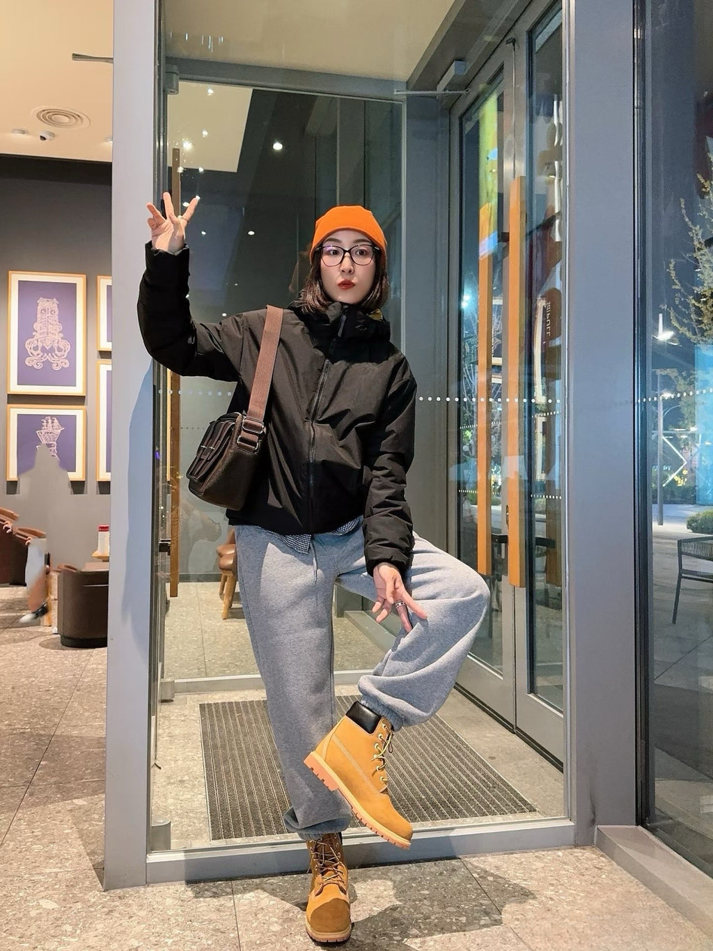 Winter Men's Women's  Unisex Lightweight Cotton Jacket Water-Resistant Hooded Design Windproof Warm Cotton Coat Fashion Trendy Men's Outerwear Lightweight Thermal  Cotton-Padded