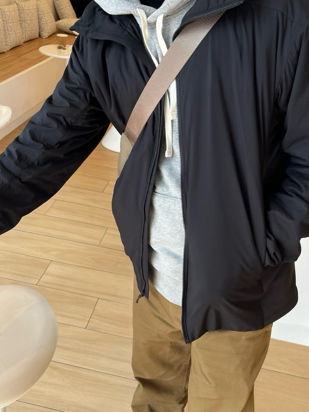 Winter Men's Women's  Unisex Lightweight Cotton Jacket Water-Resistant Hooded Design Windproof Warm Cotton Coat Fashion Trendy Men's Outerwear Lightweight Thermal  Cotton-Padded