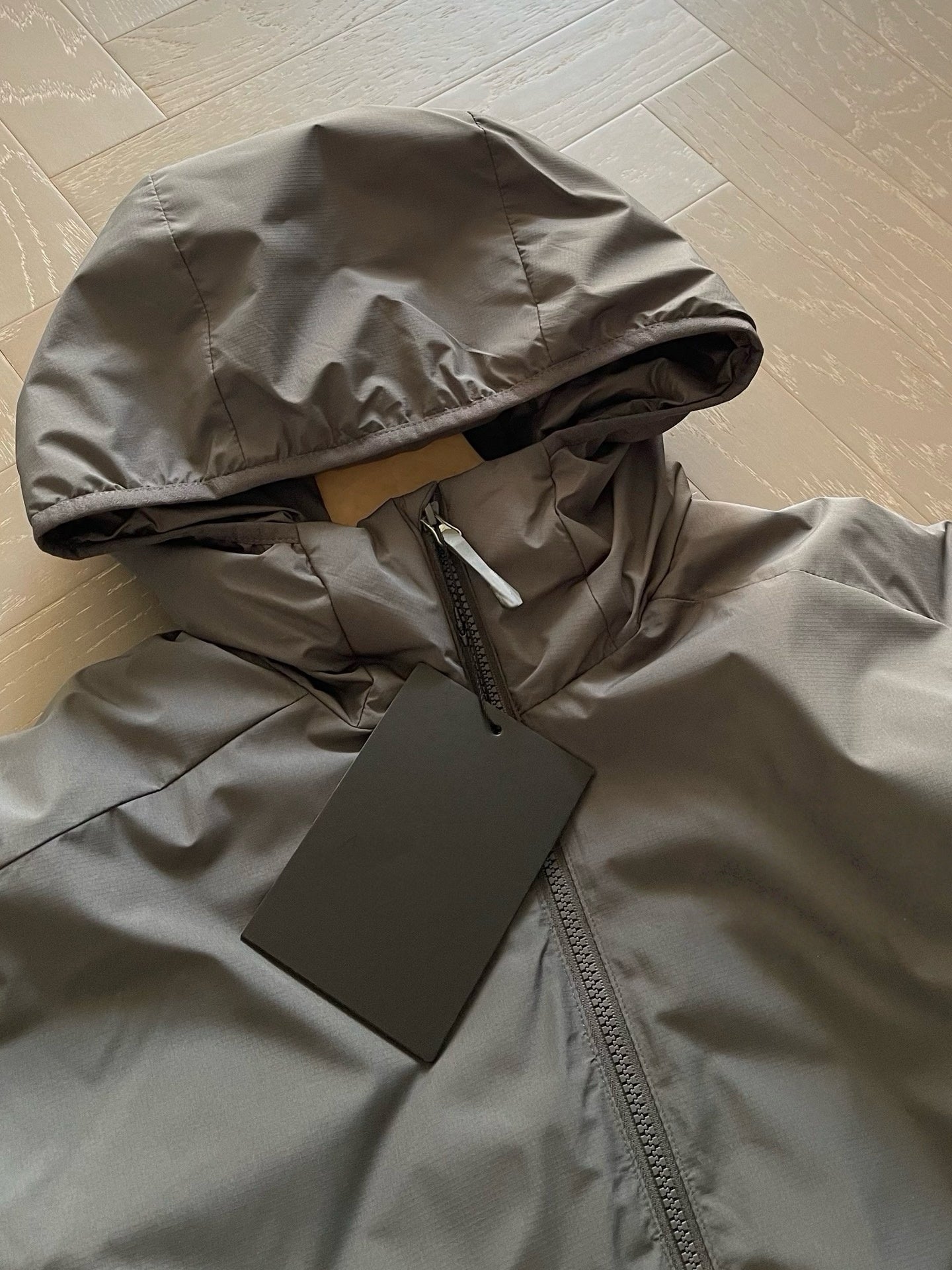 Winter Men's Women's  Unisex Lightweight Cotton Jacket Water-Resistant Hooded Design Windproof Warm Cotton Coat Fashion Trendy Men's Outerwear Lightweight Thermal  Cotton-Padded