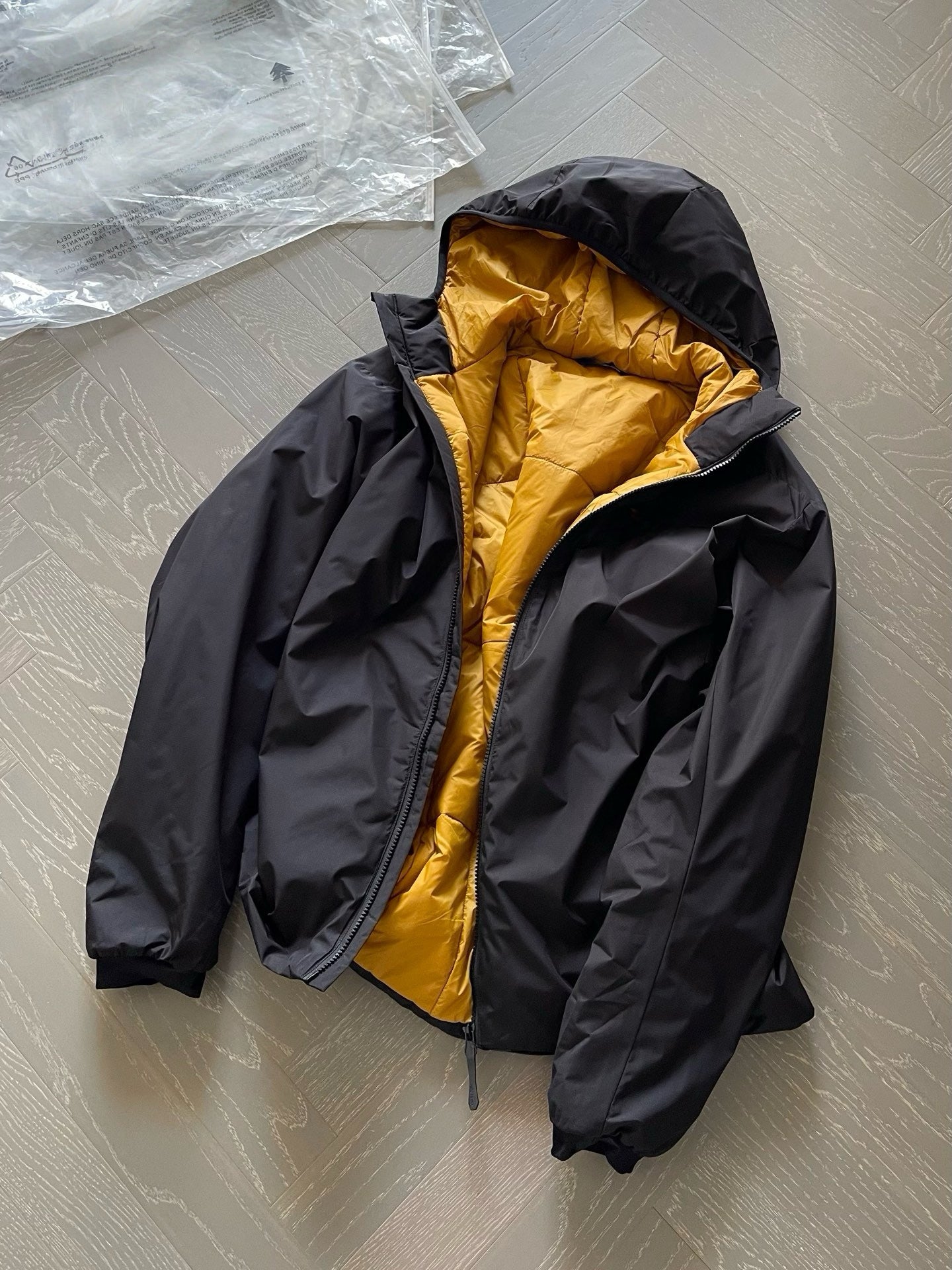 Winter Men's Women's  Unisex Lightweight Cotton Jacket Water-Resistant Hooded Design Windproof Warm Cotton Coat Fashion Trendy Men's Outerwear Lightweight Thermal  Cotton-Padded