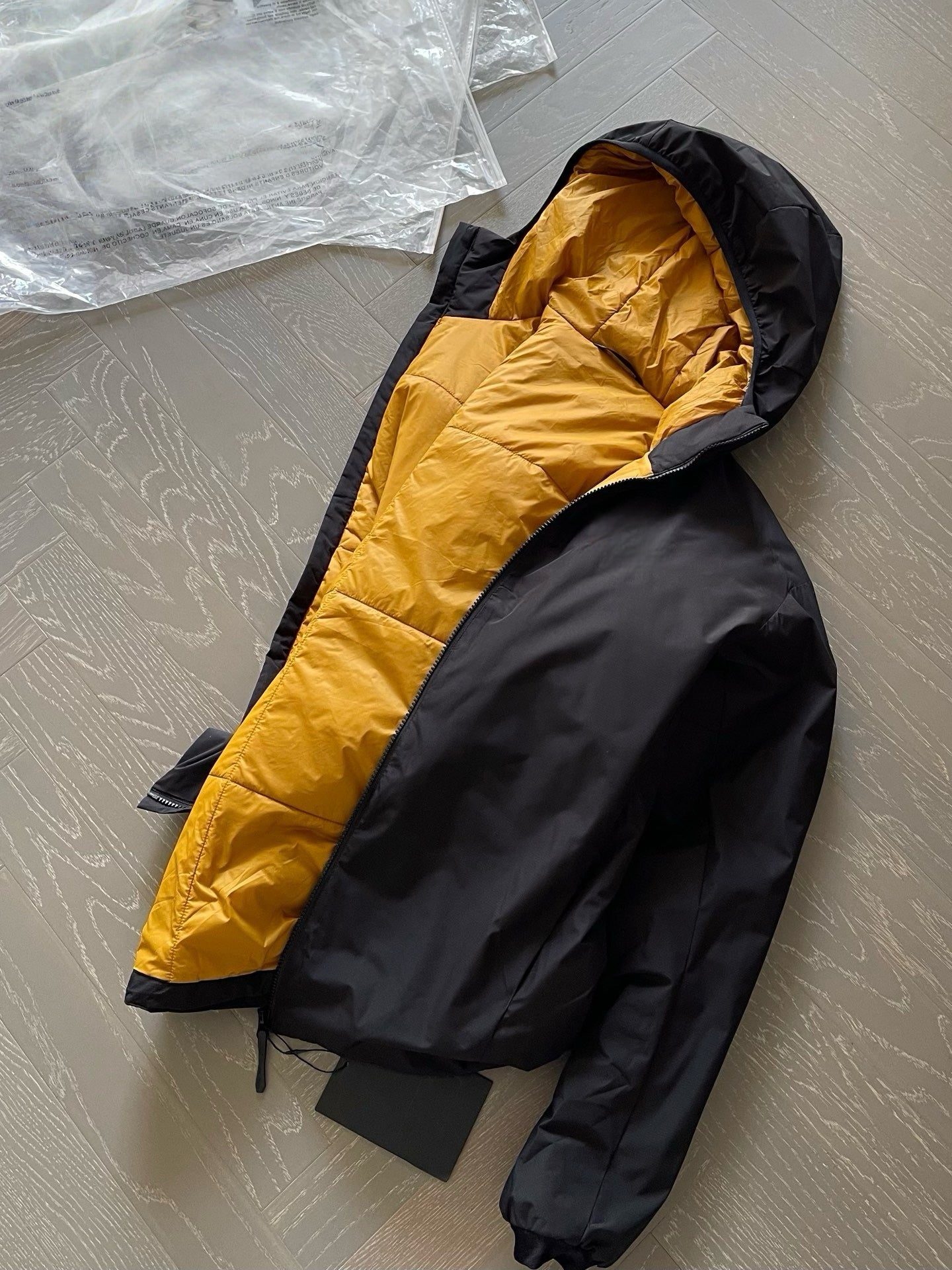 Winter Men's Women's  Unisex Lightweight Cotton Jacket Water-Resistant Hooded Design Windproof Warm Cotton Coat Fashion Trendy Men's Outerwear Lightweight Thermal  Cotton-Padded